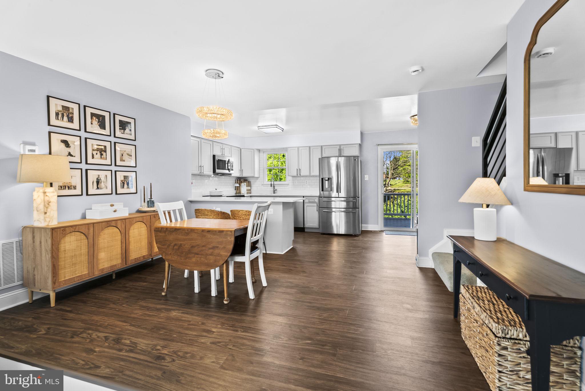 CALVERTON - Residential