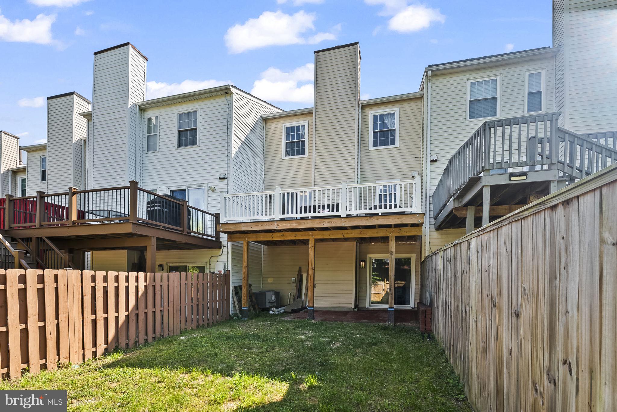 CALVERTON - Residential