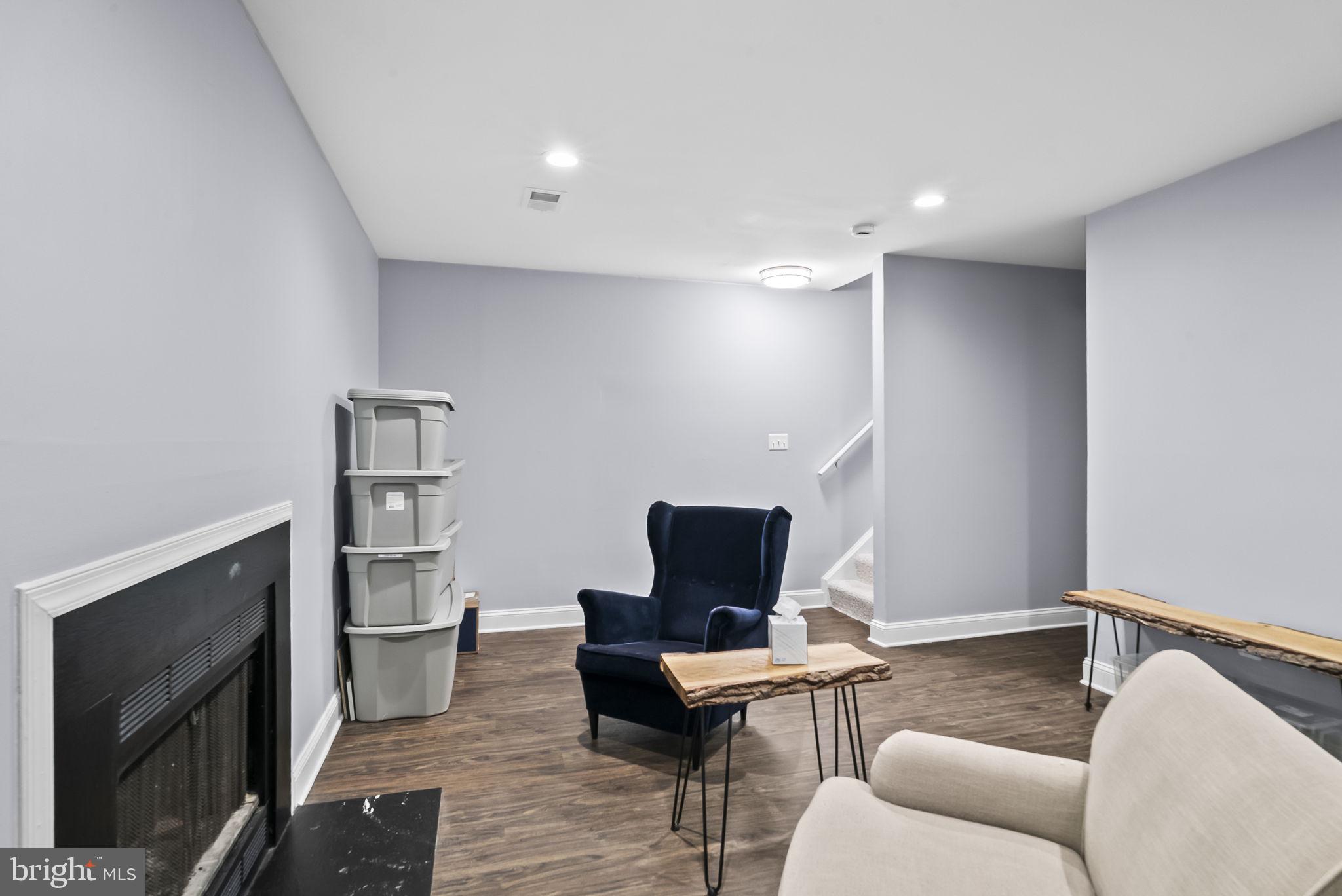 CALVERTON - Residential