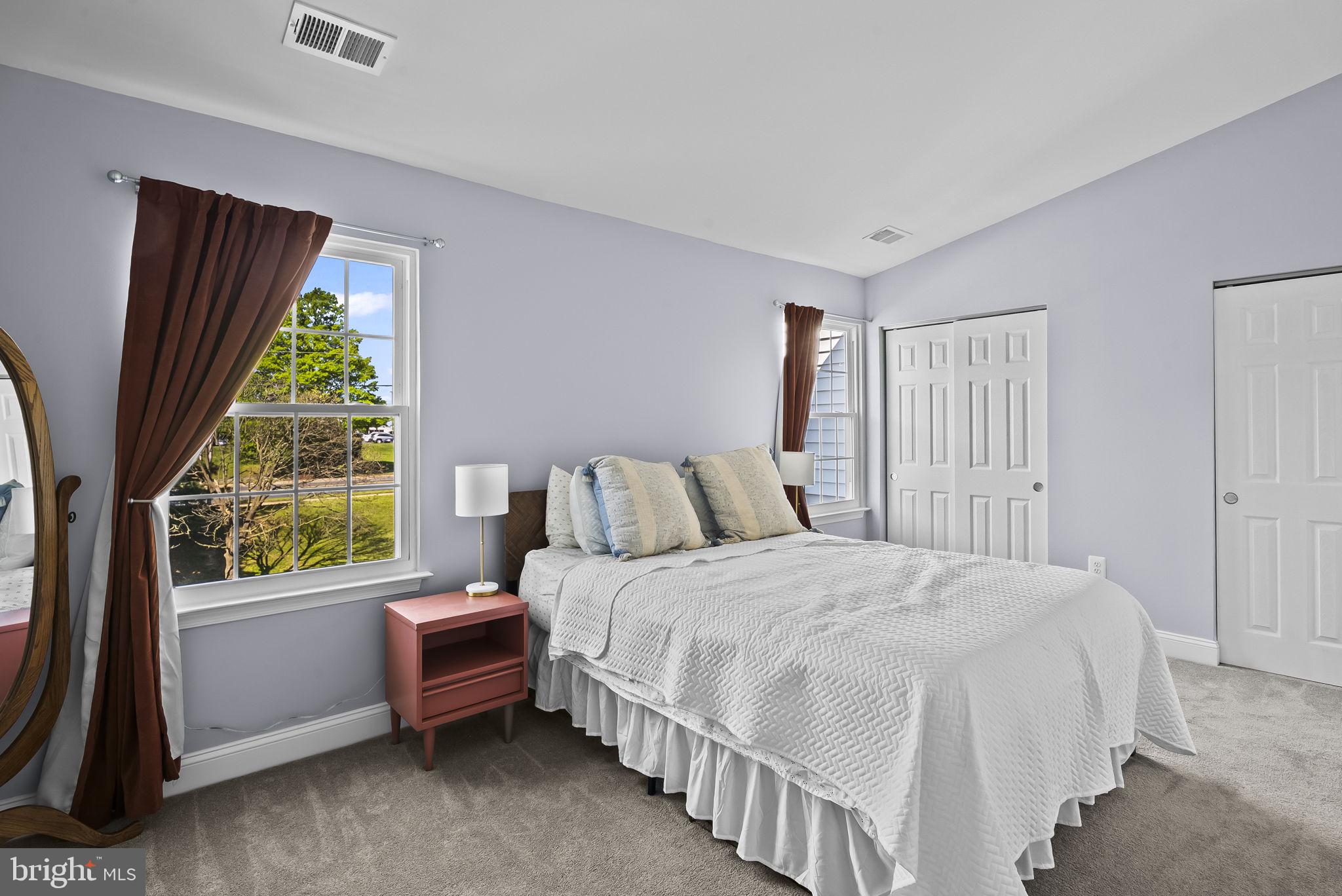 CALVERTON - Residential