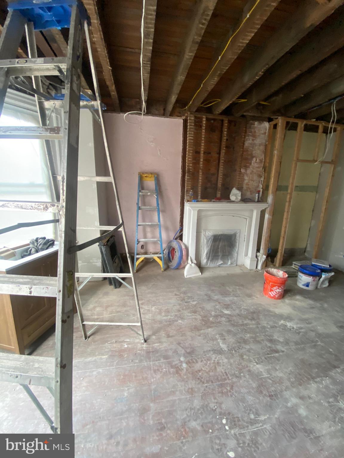 UNIVERSITY CITY - Residential