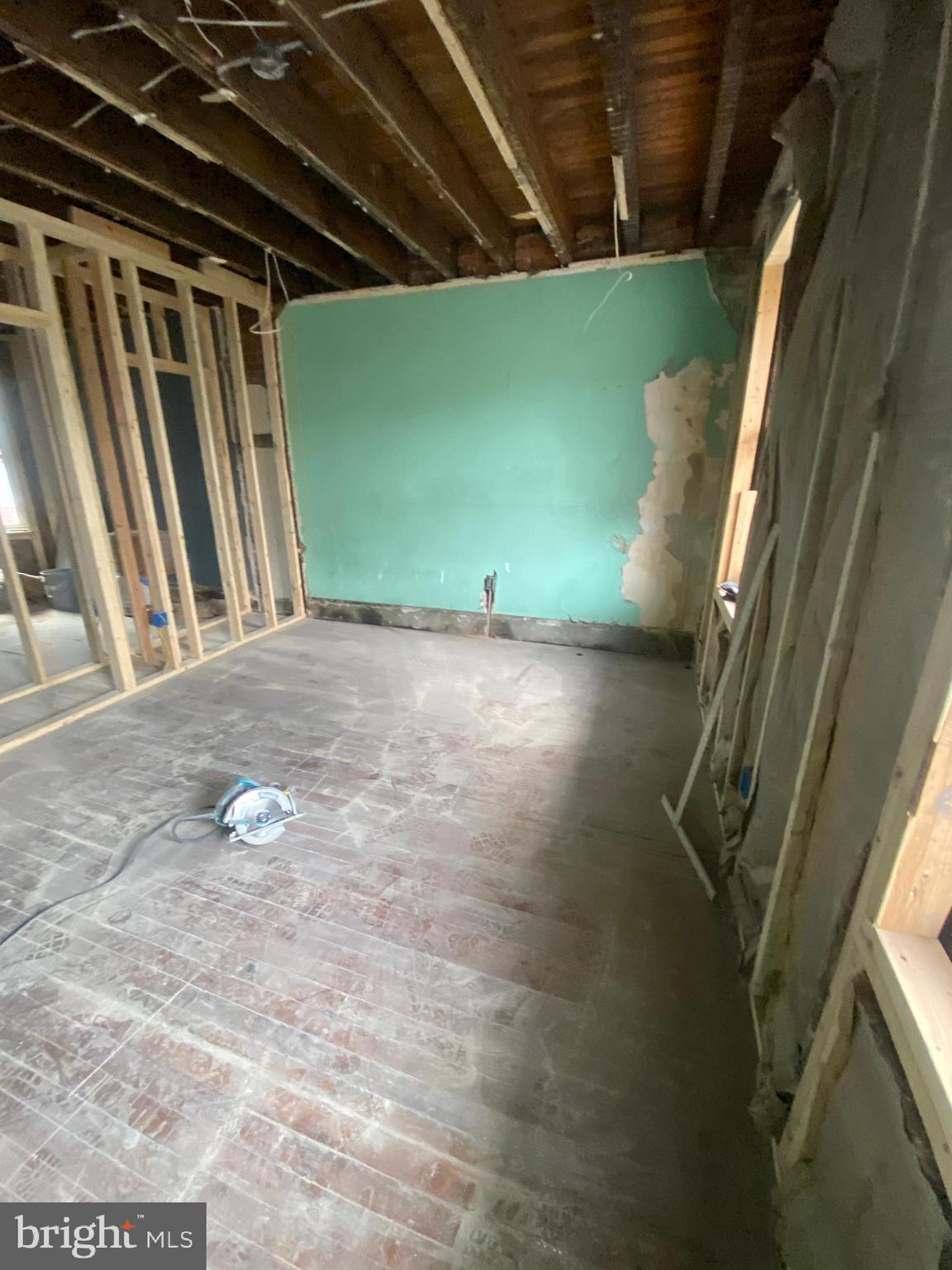 UNIVERSITY CITY - Residential