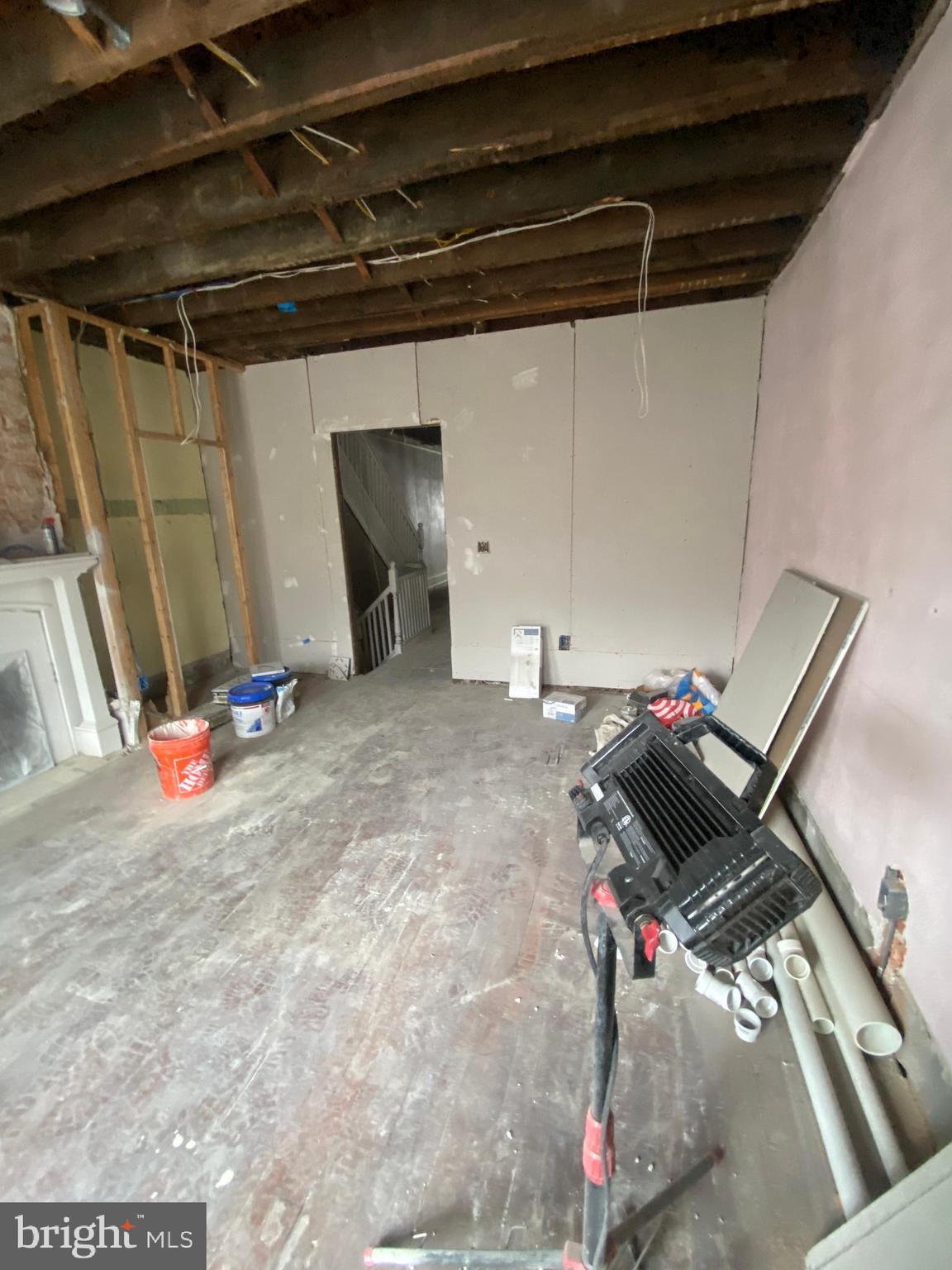 UNIVERSITY CITY - Residential