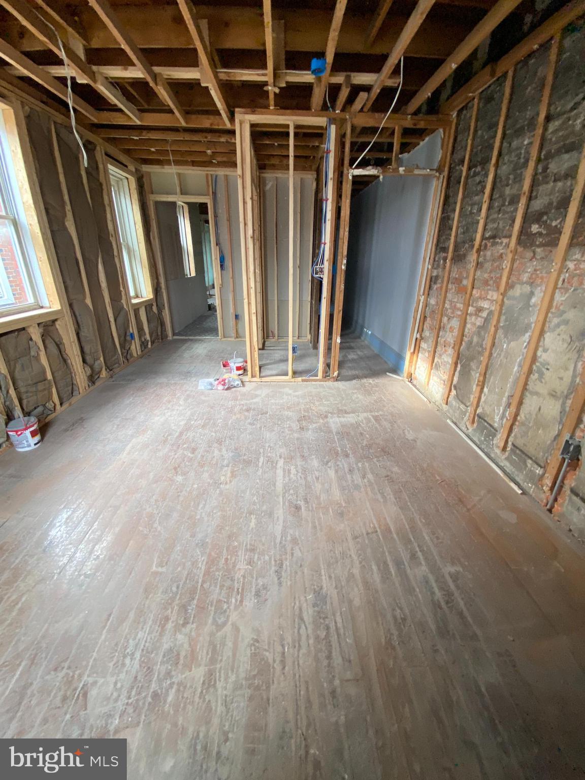 UNIVERSITY CITY - Residential