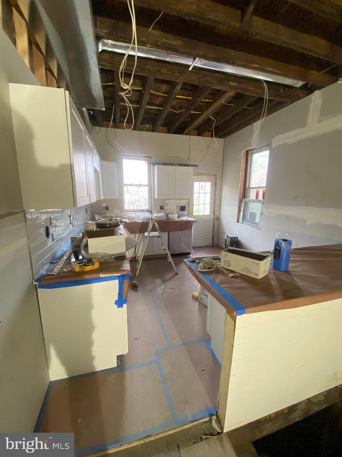 UNIVERSITY CITY - Residential