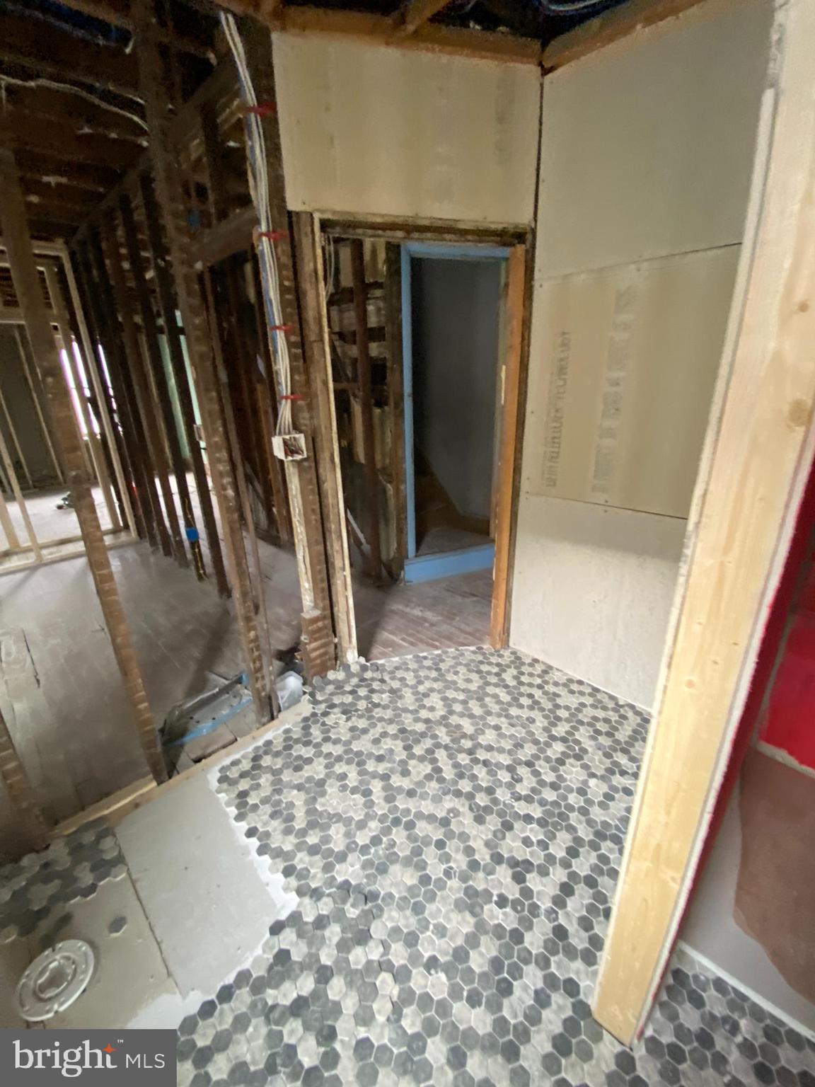 UNIVERSITY CITY - Residential