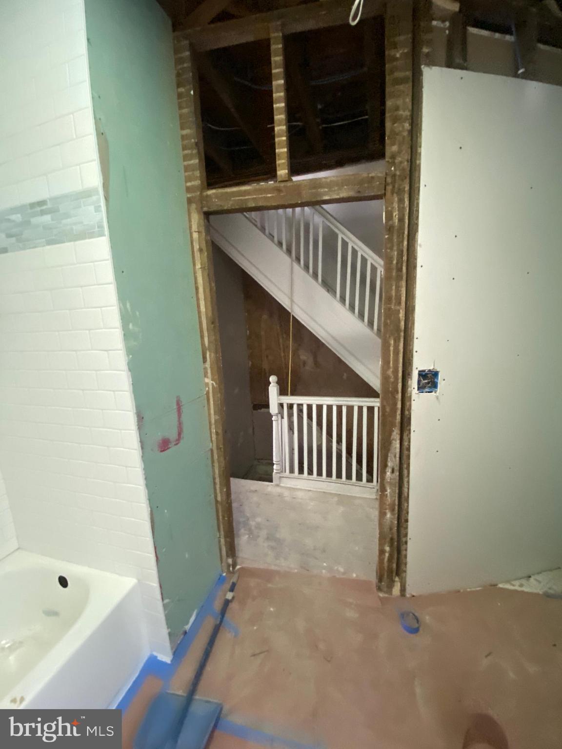 UNIVERSITY CITY - Residential