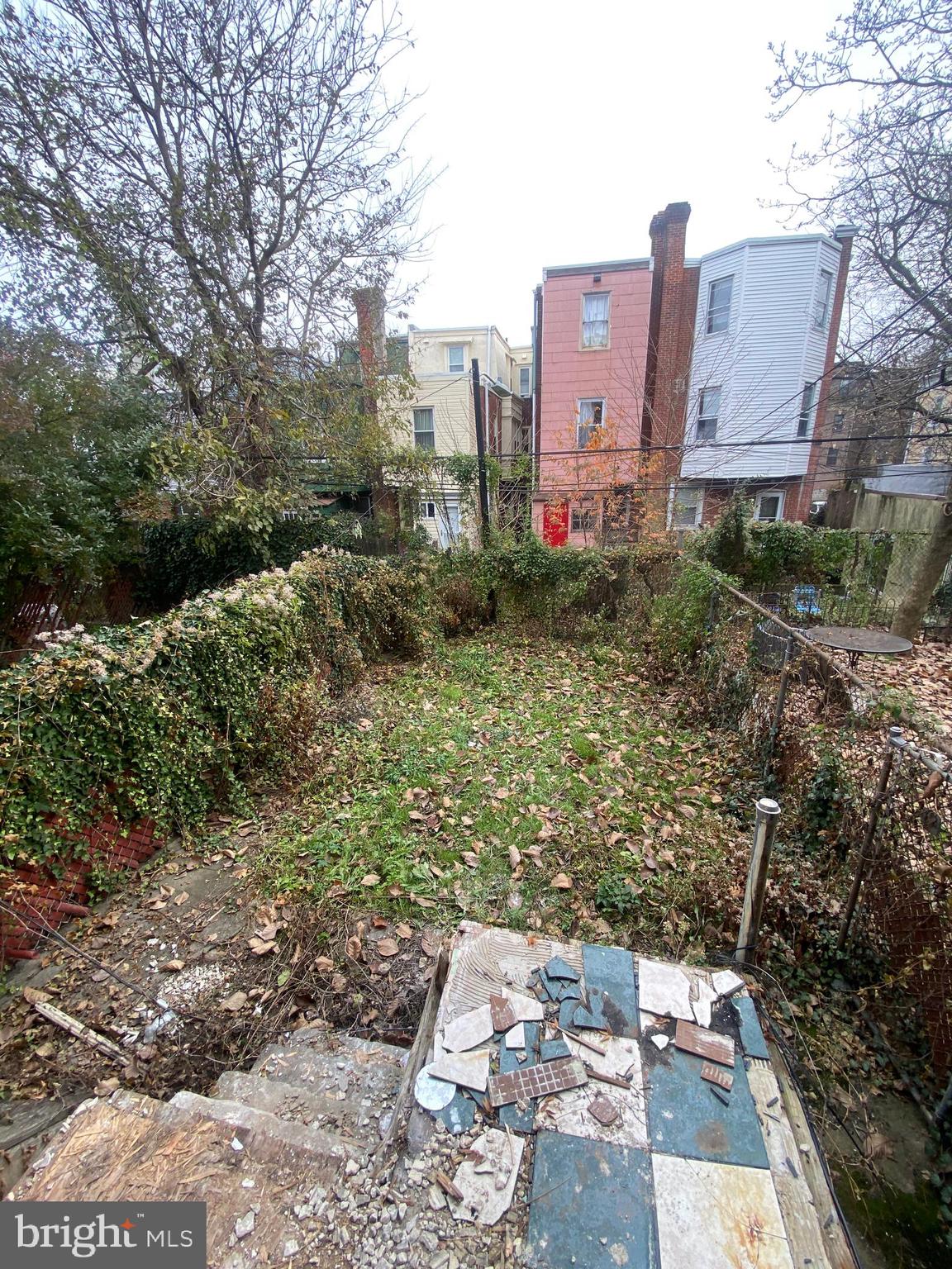 UNIVERSITY CITY - Residential