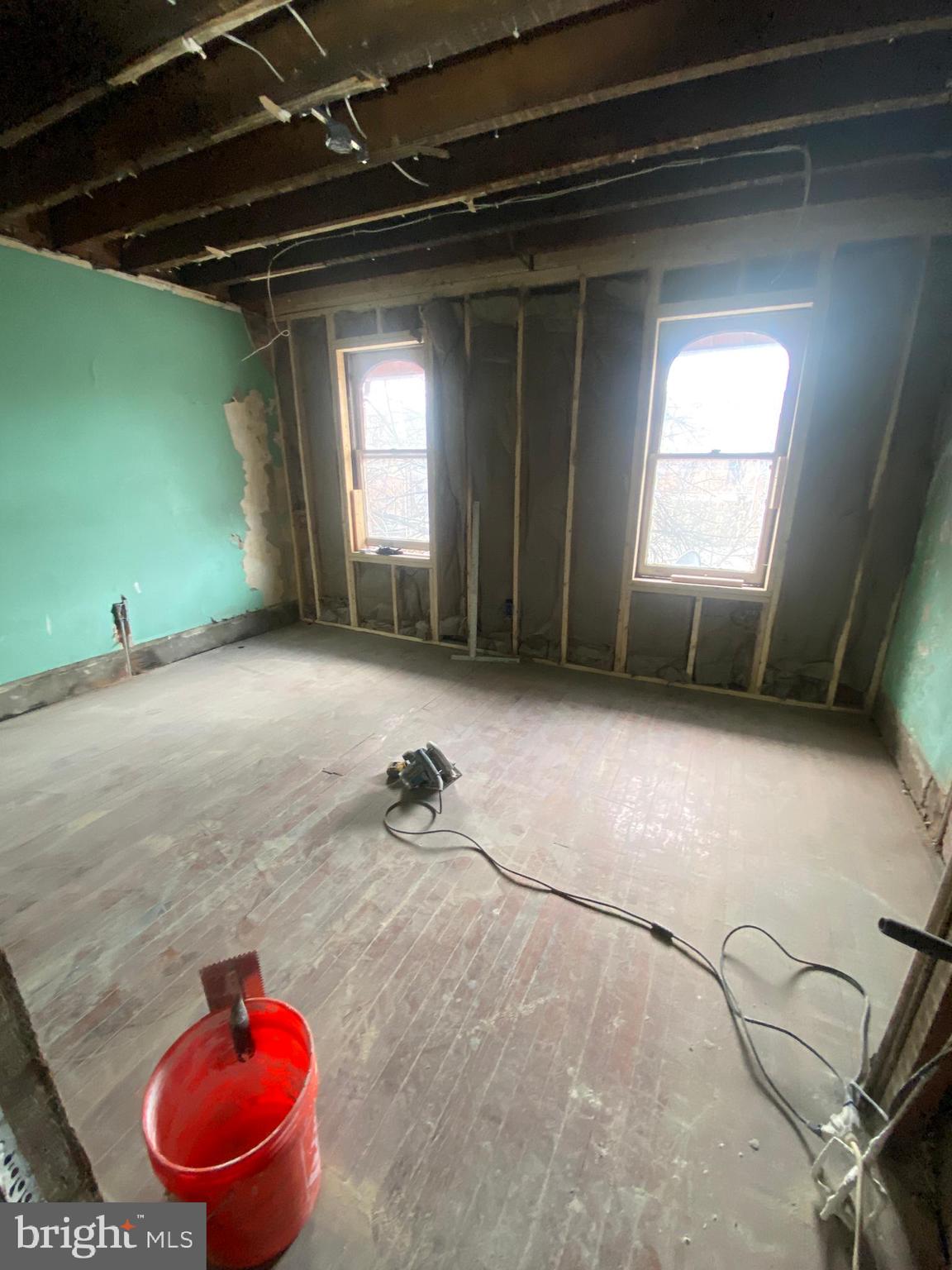 UNIVERSITY CITY - Residential