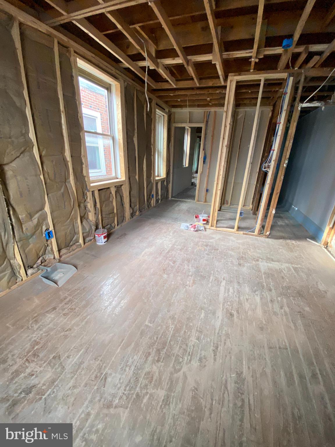 UNIVERSITY CITY - Residential