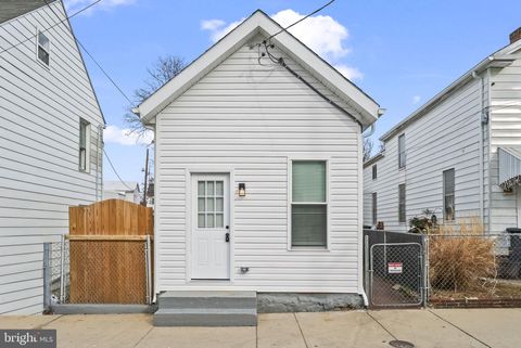 432 COOK STREET HAGERSTOWN MD 21740