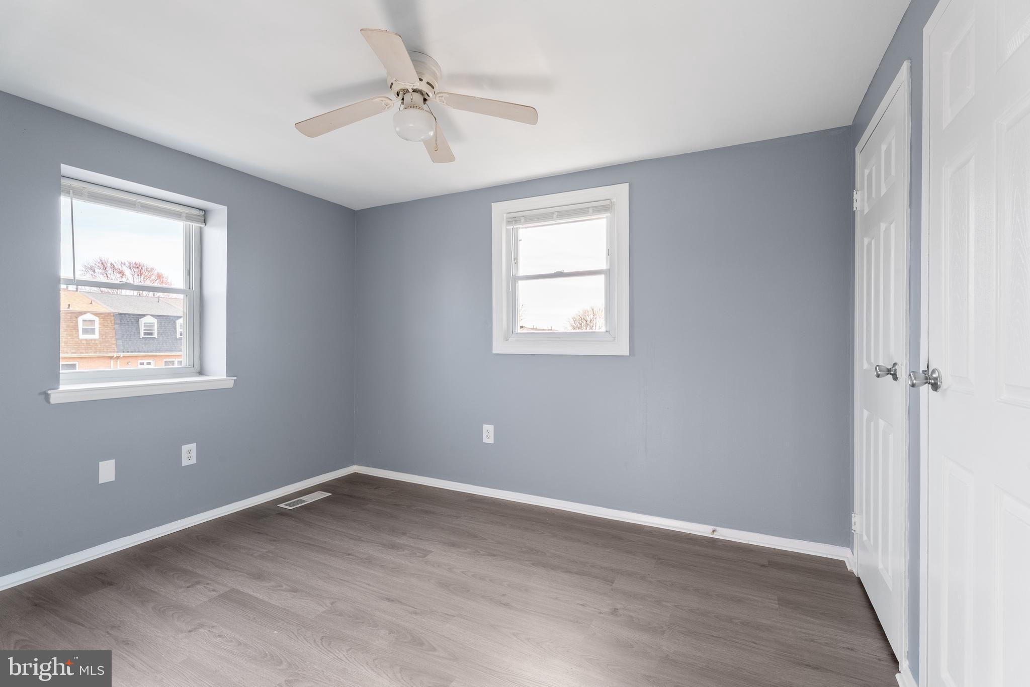 MIDDLE RIVER - Residential