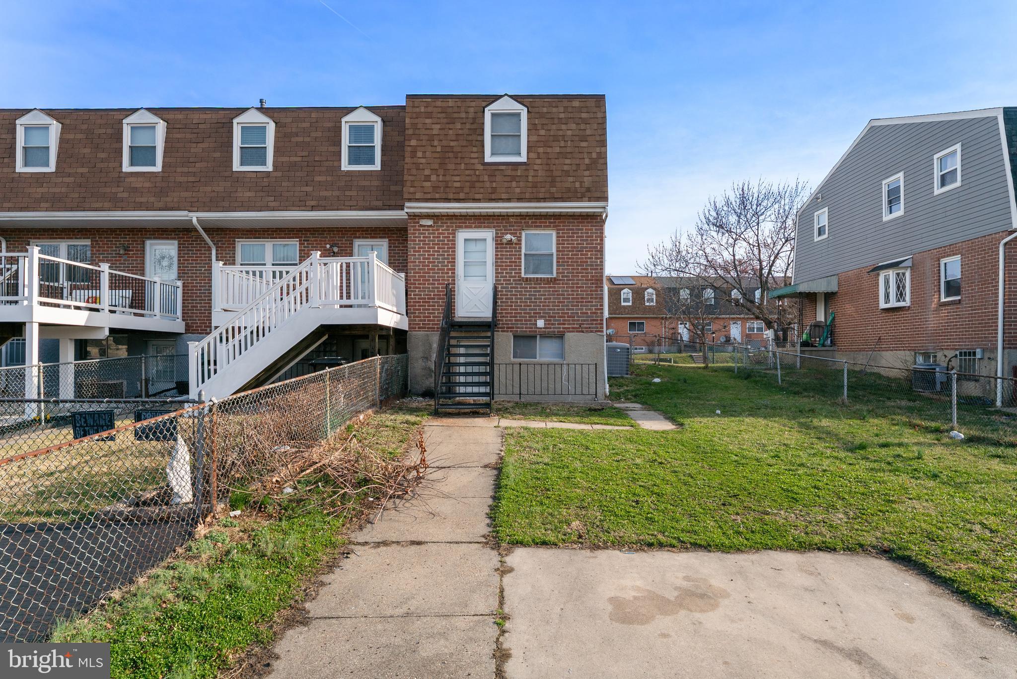 MIDDLE RIVER - Residential