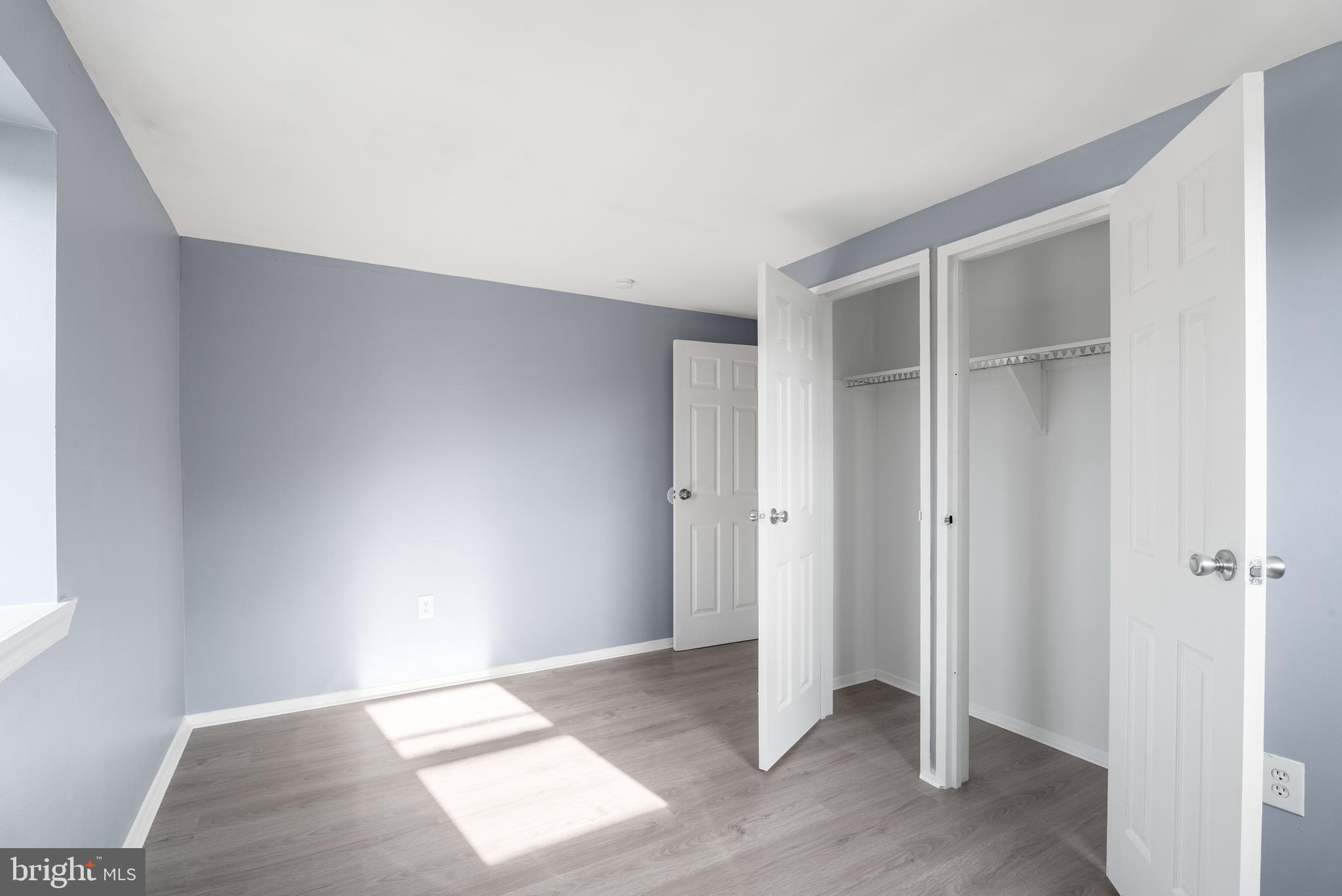 MIDDLE RIVER - Residential