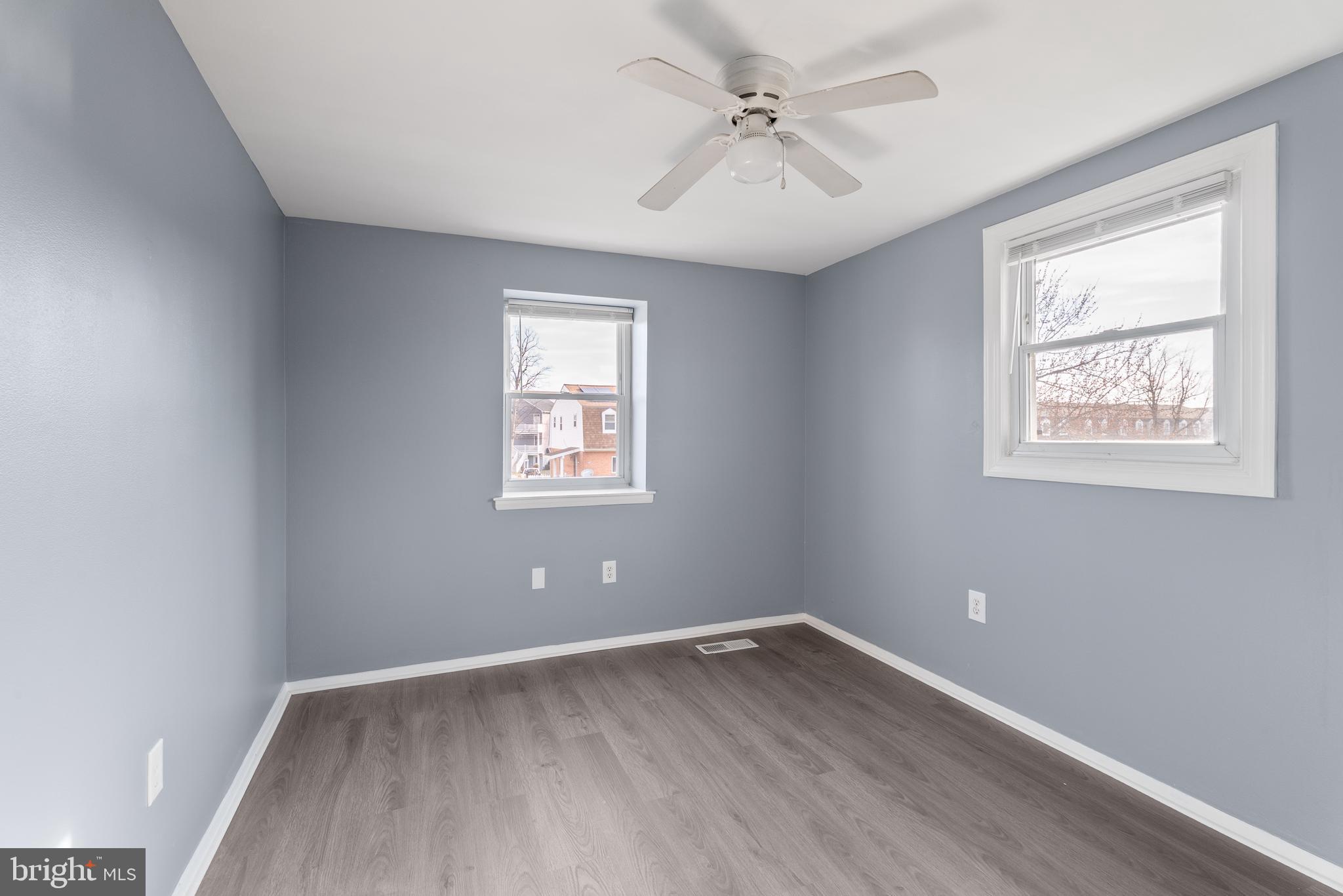 MIDDLE RIVER - Residential