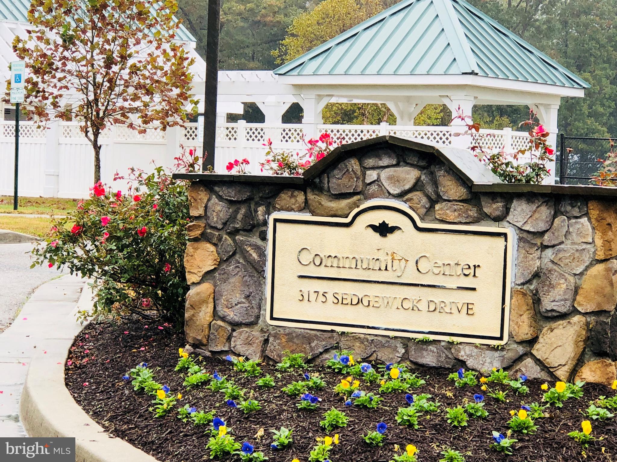 CHARLES CROSSING - Residential