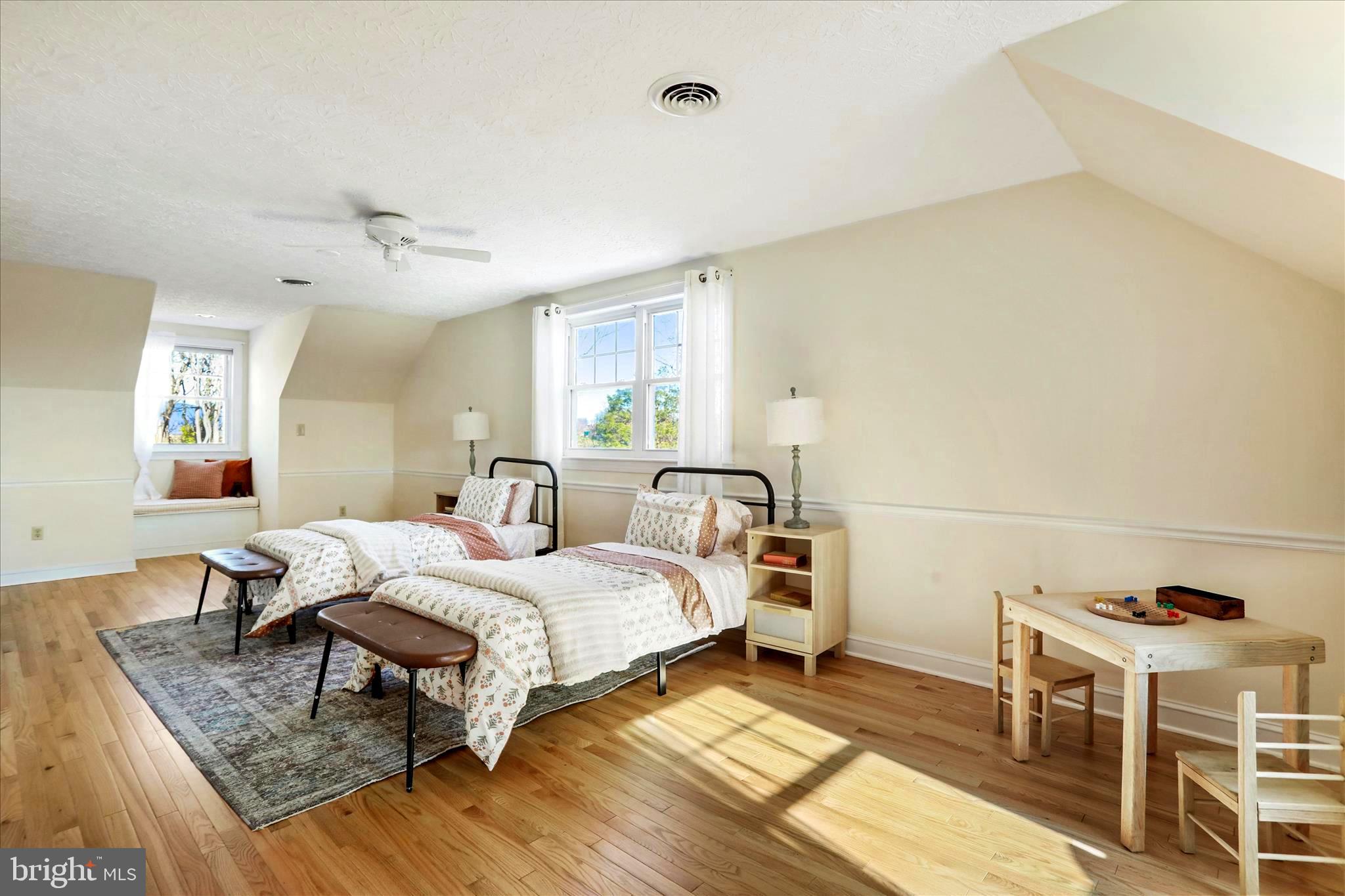 HOPE MILLS ACRES - Residential