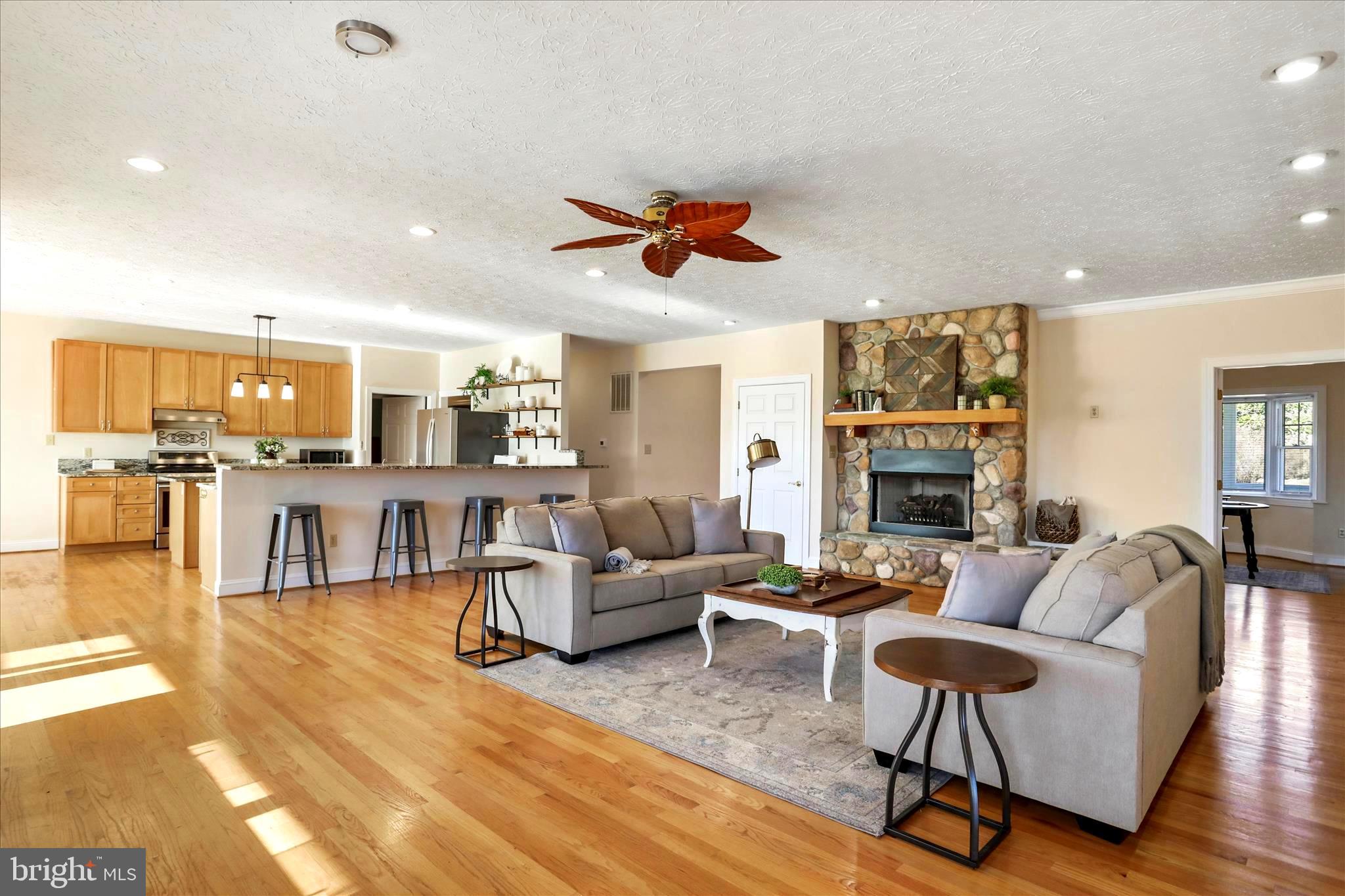 HOPE MILLS ACRES - Residential