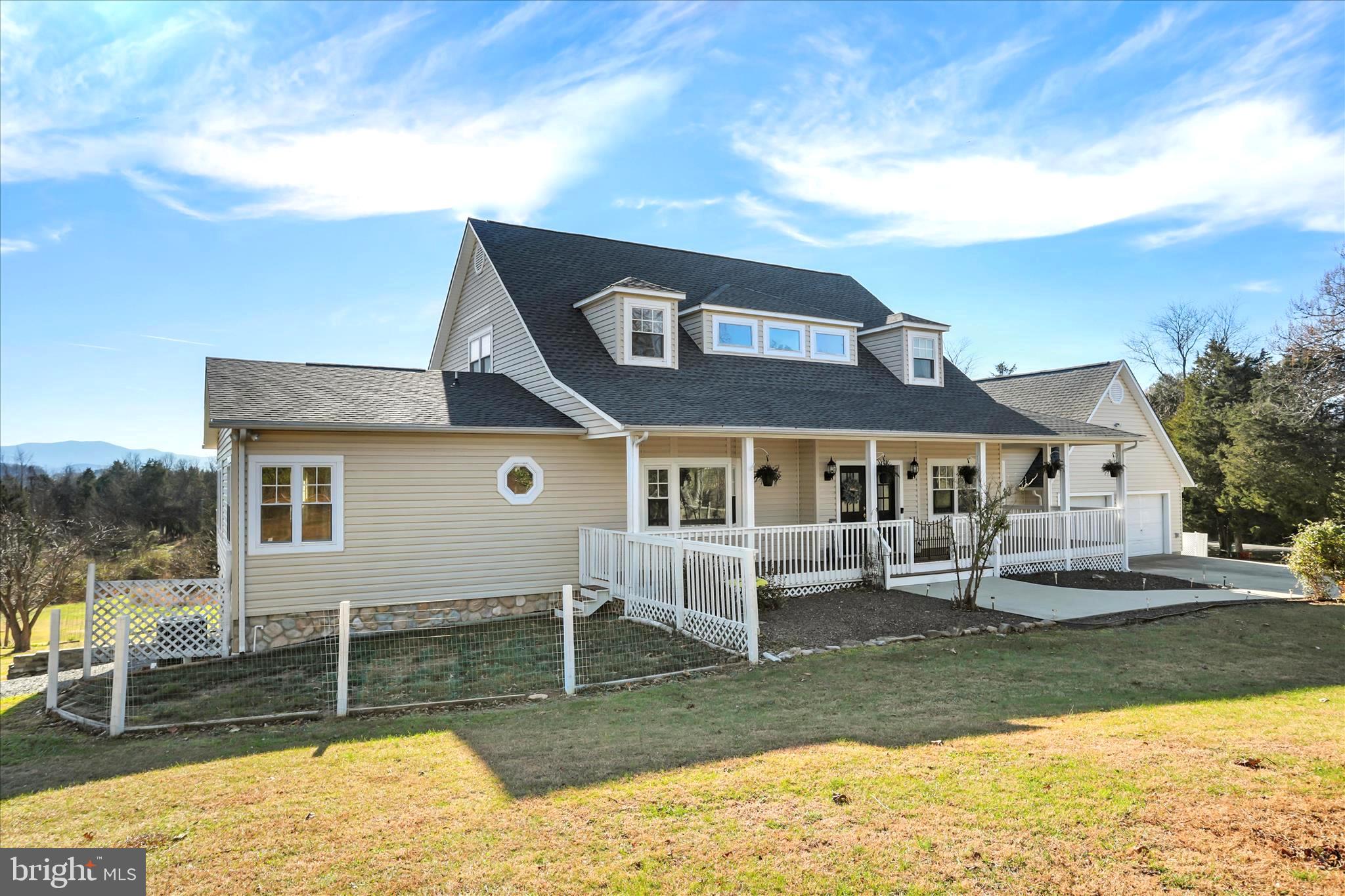 HOPE MILLS ACRES - Residential