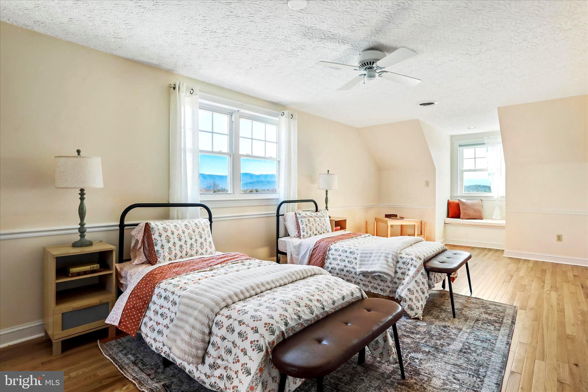 HOPE MILLS ACRES - Residential