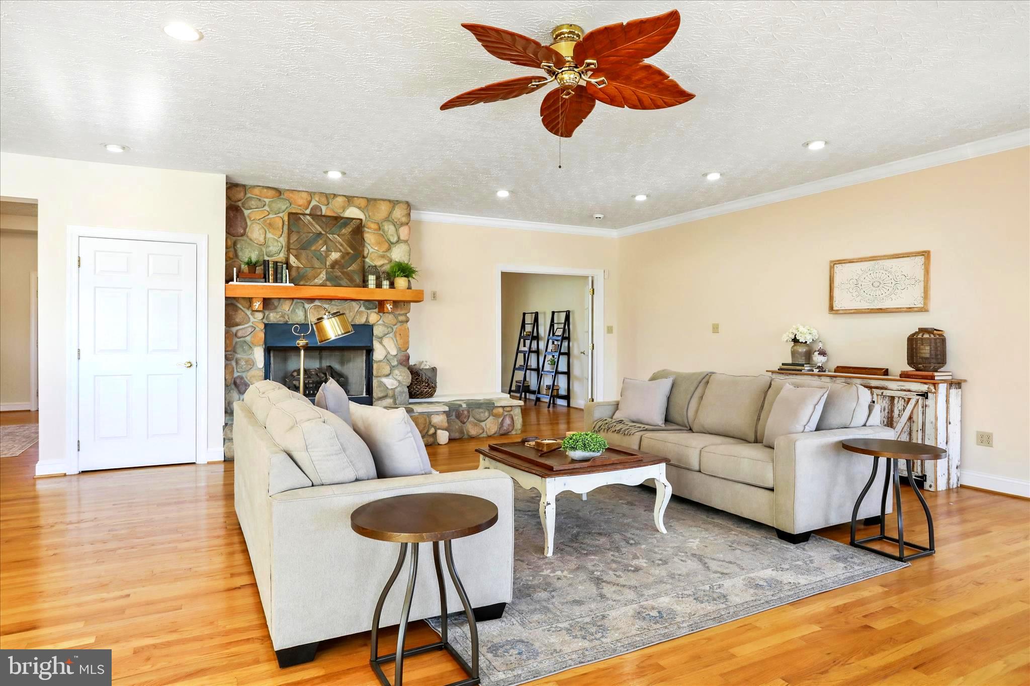 HOPE MILLS ACRES - Residential