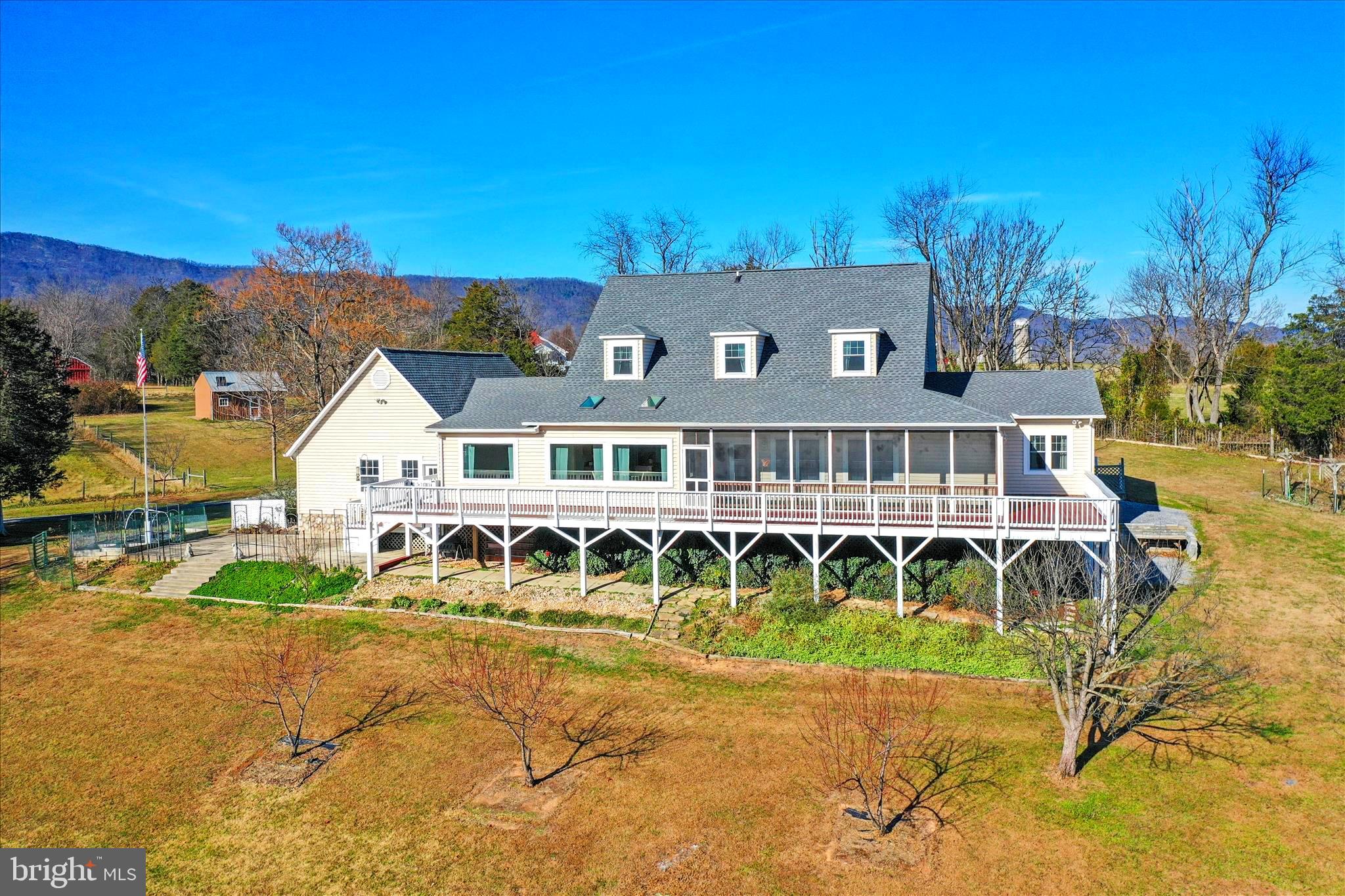 HOPE MILLS ACRES - Residential