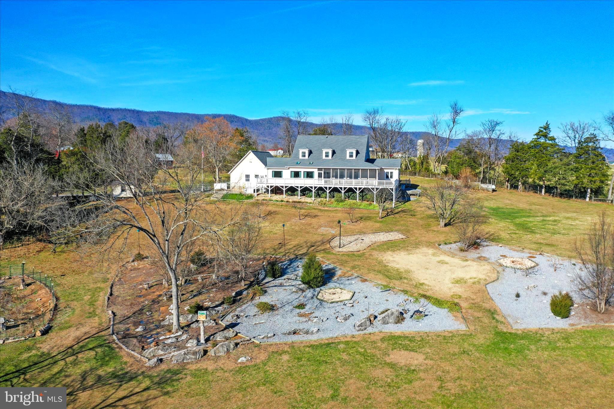 HOPE MILLS ACRES - Residential
