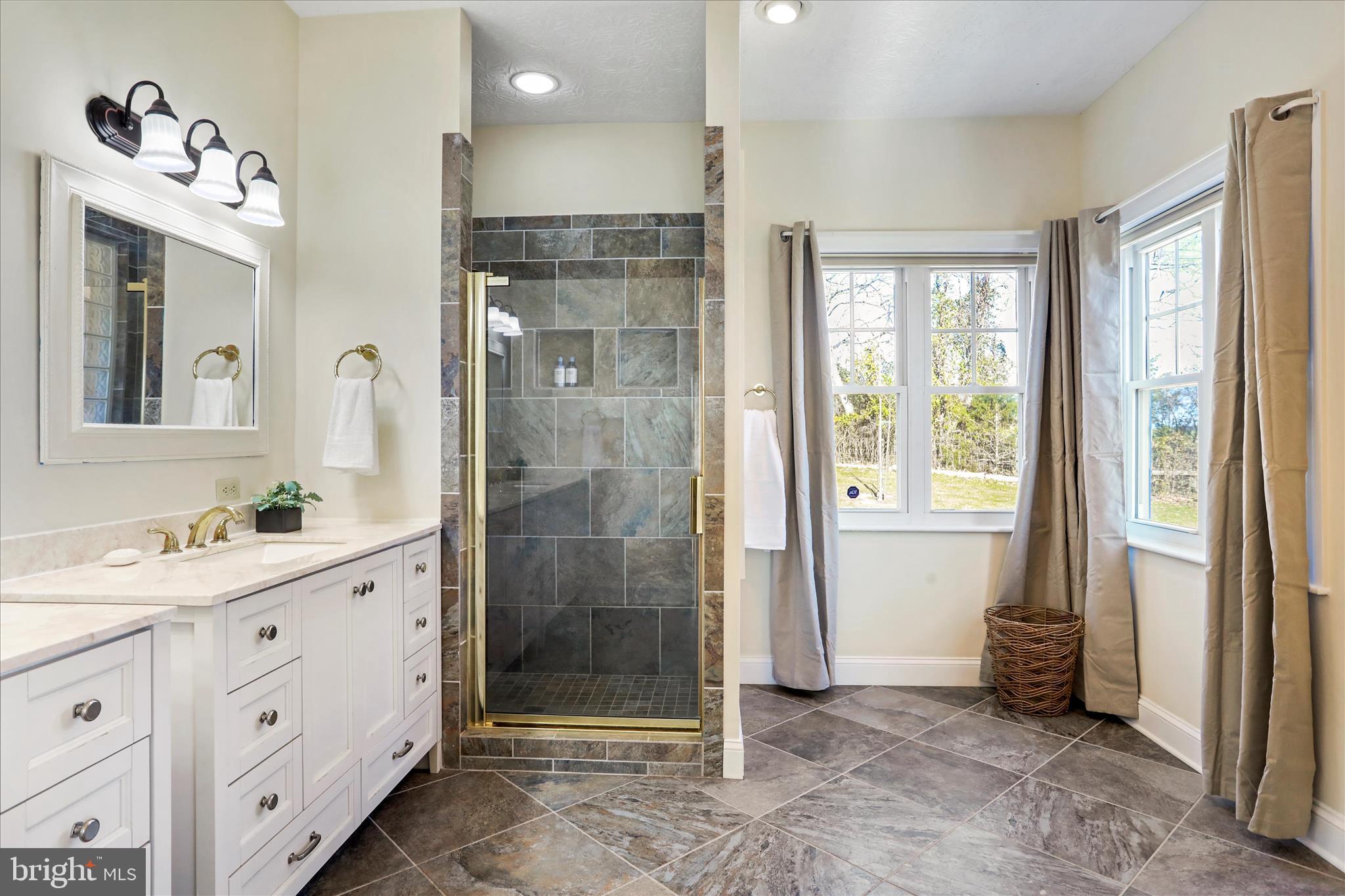 HOPE MILLS ACRES - Residential