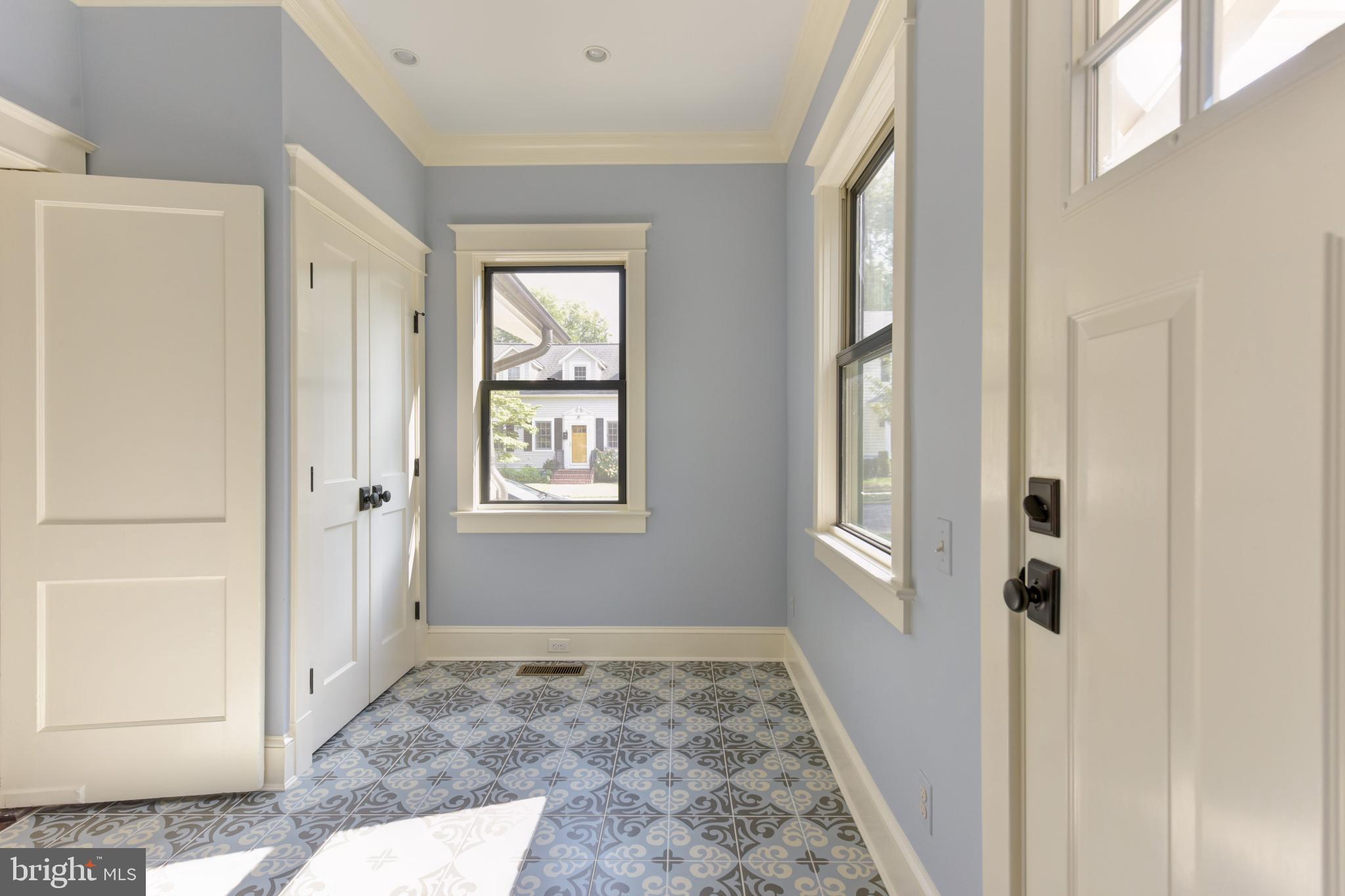 ROSEMONT - Residential Lease