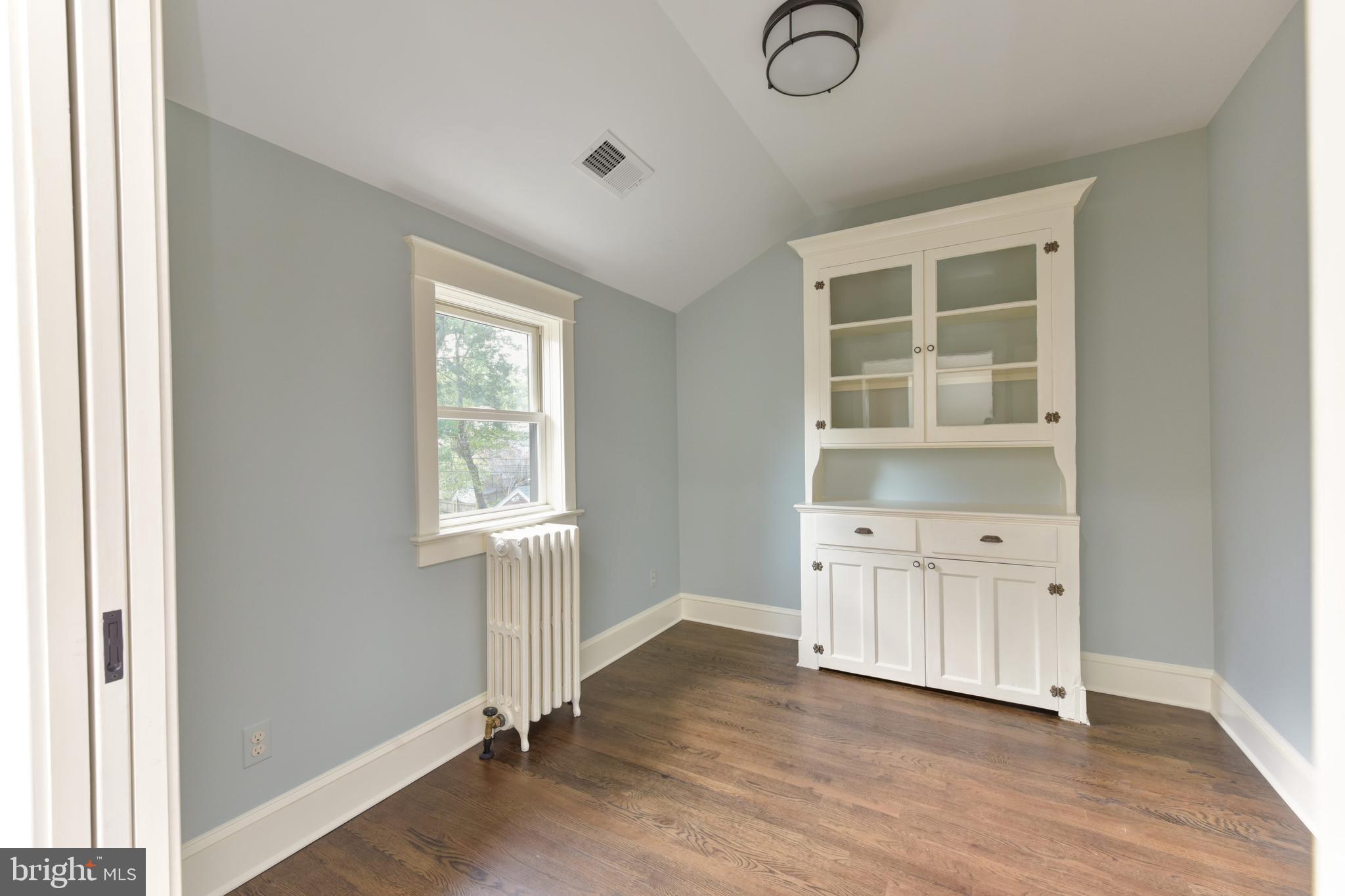 ROSEMONT - Residential Lease