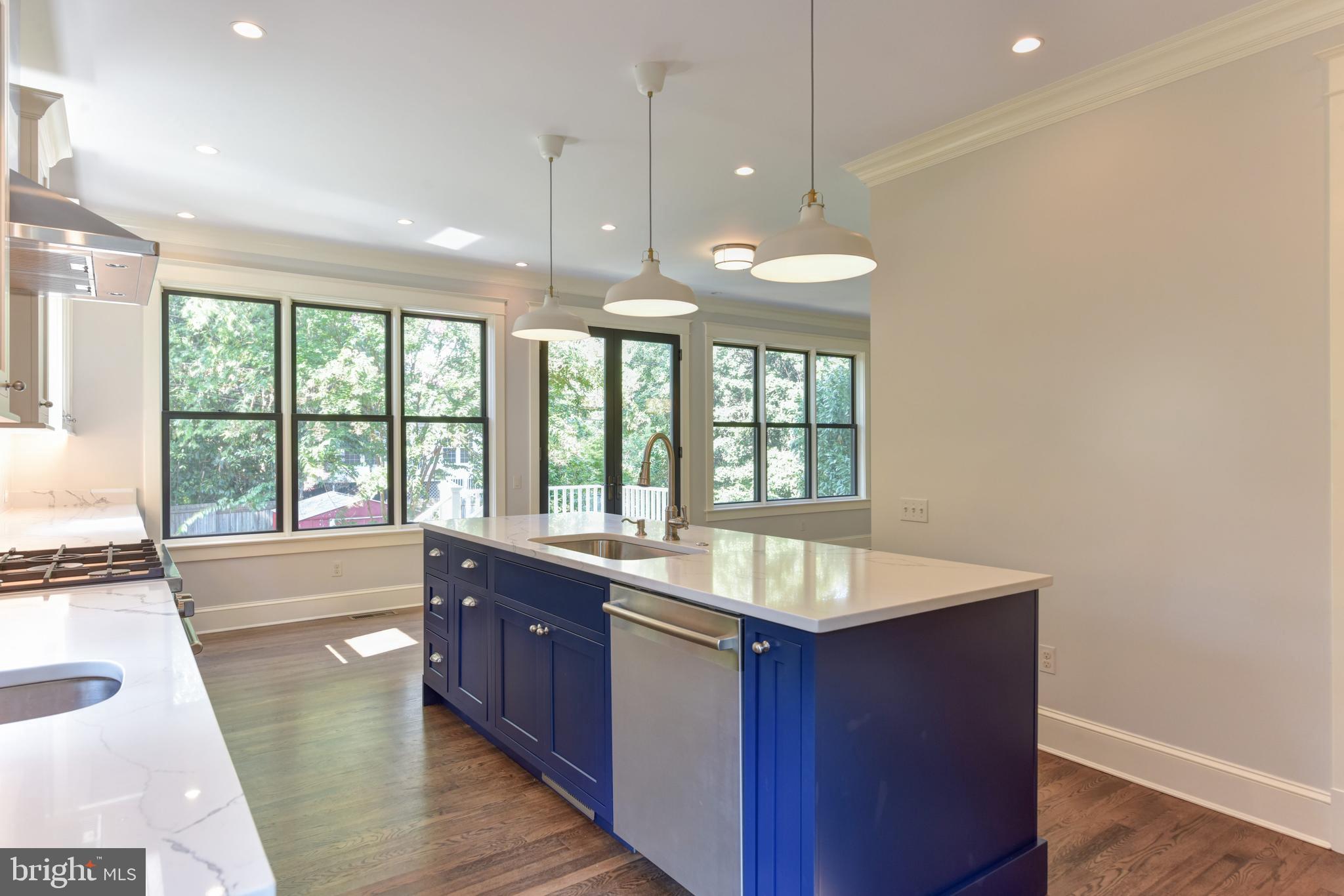 ROSEMONT - Residential Lease