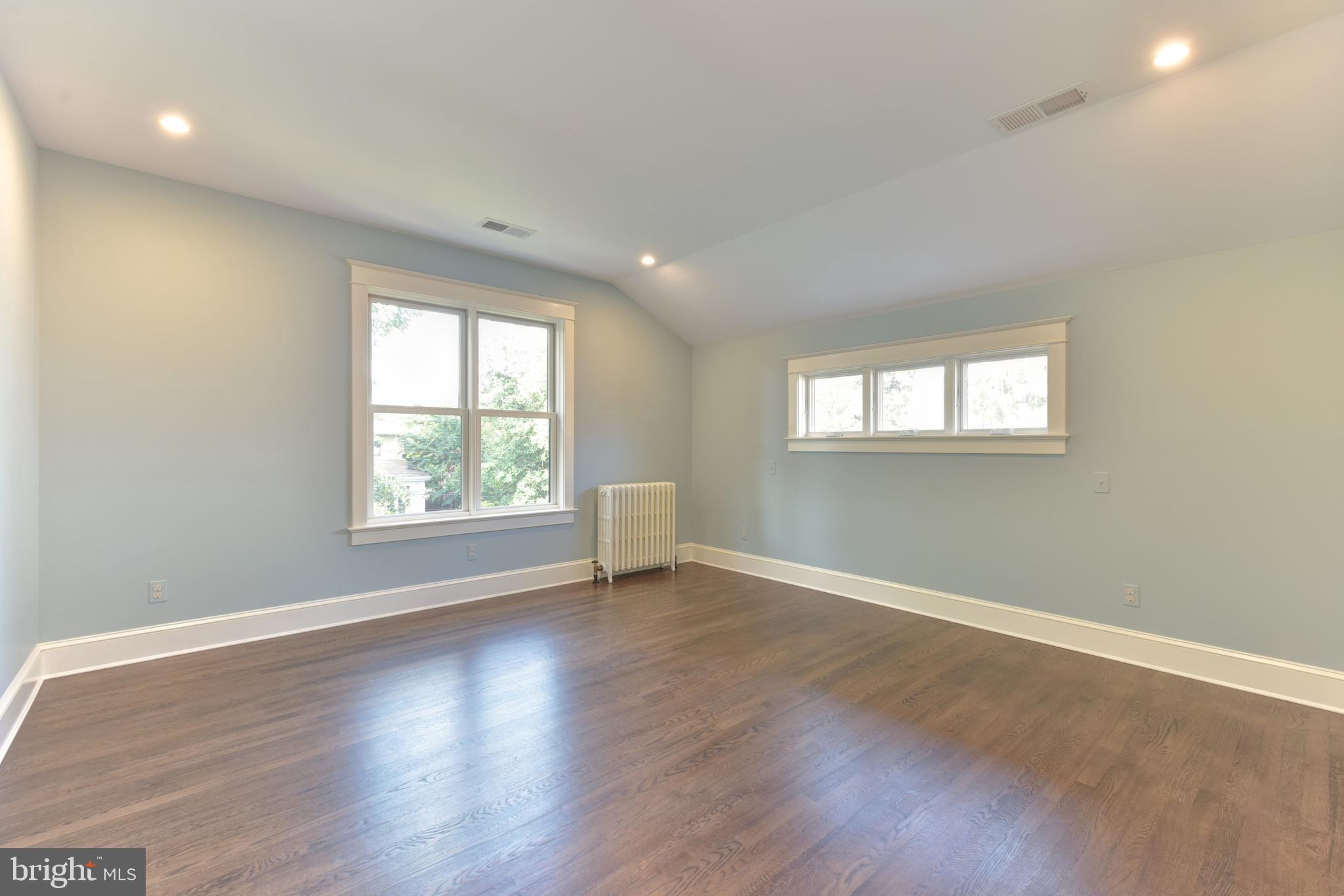 ROSEMONT - Residential Lease