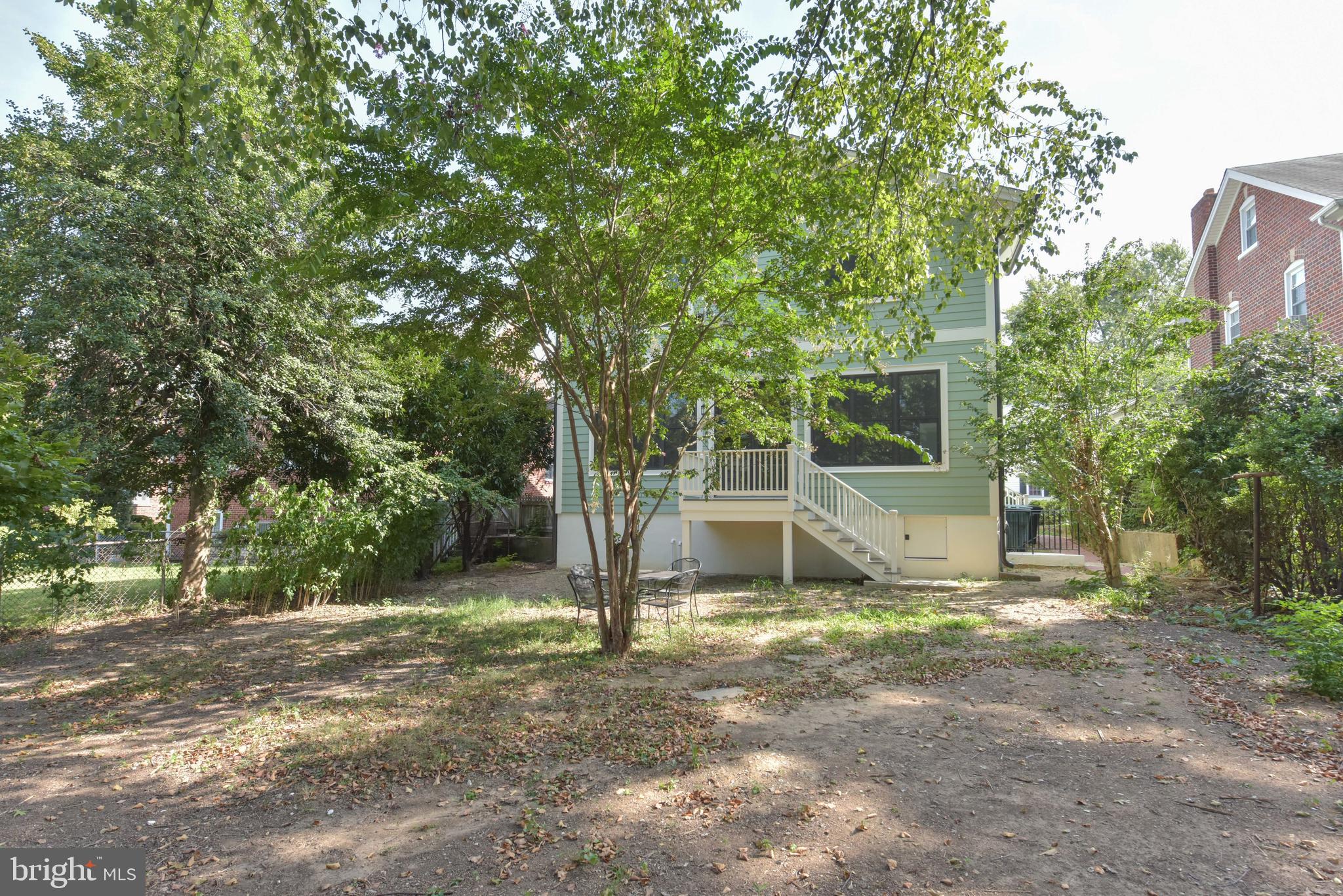 ROSEMONT - Residential Lease