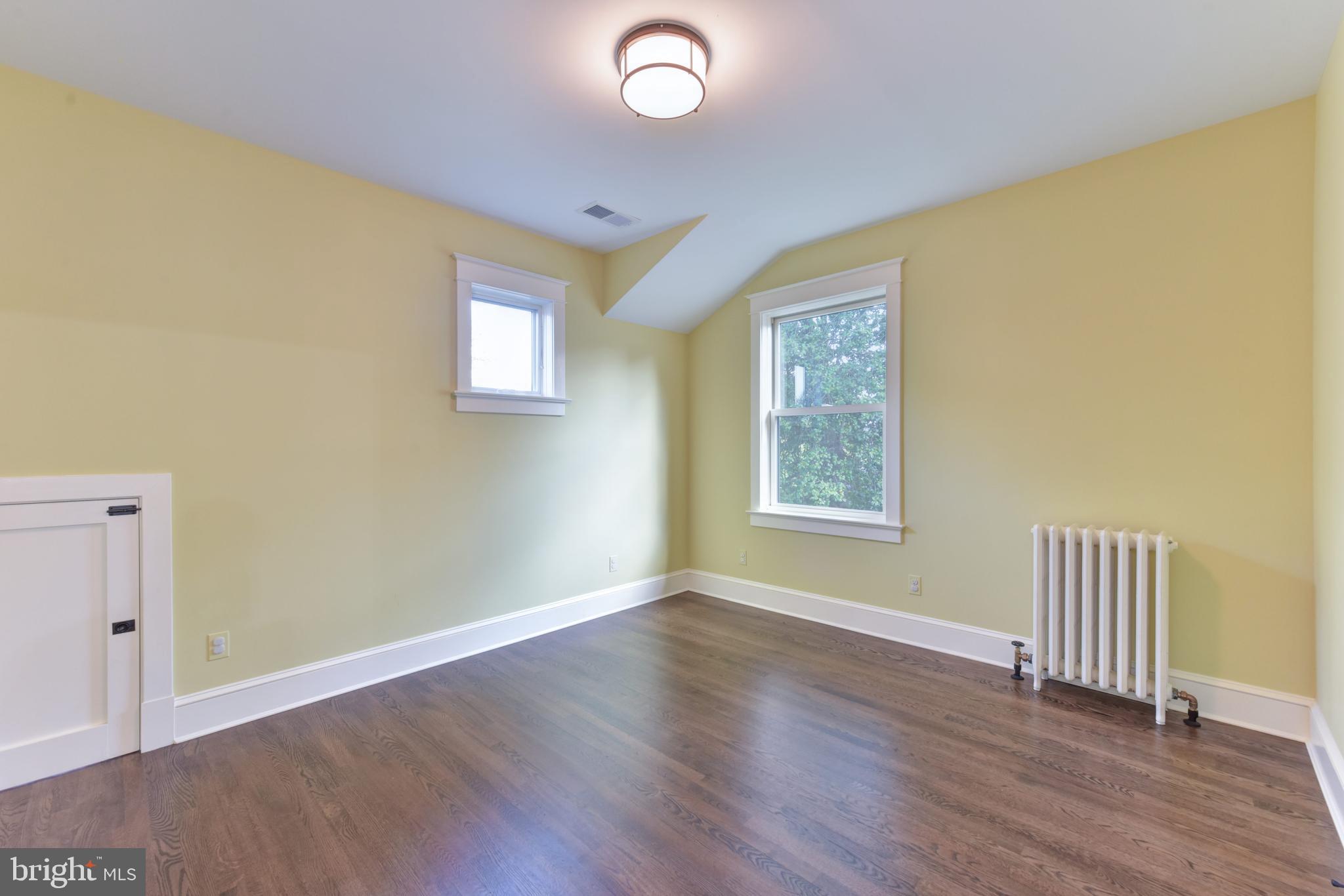 ROSEMONT - Residential Lease