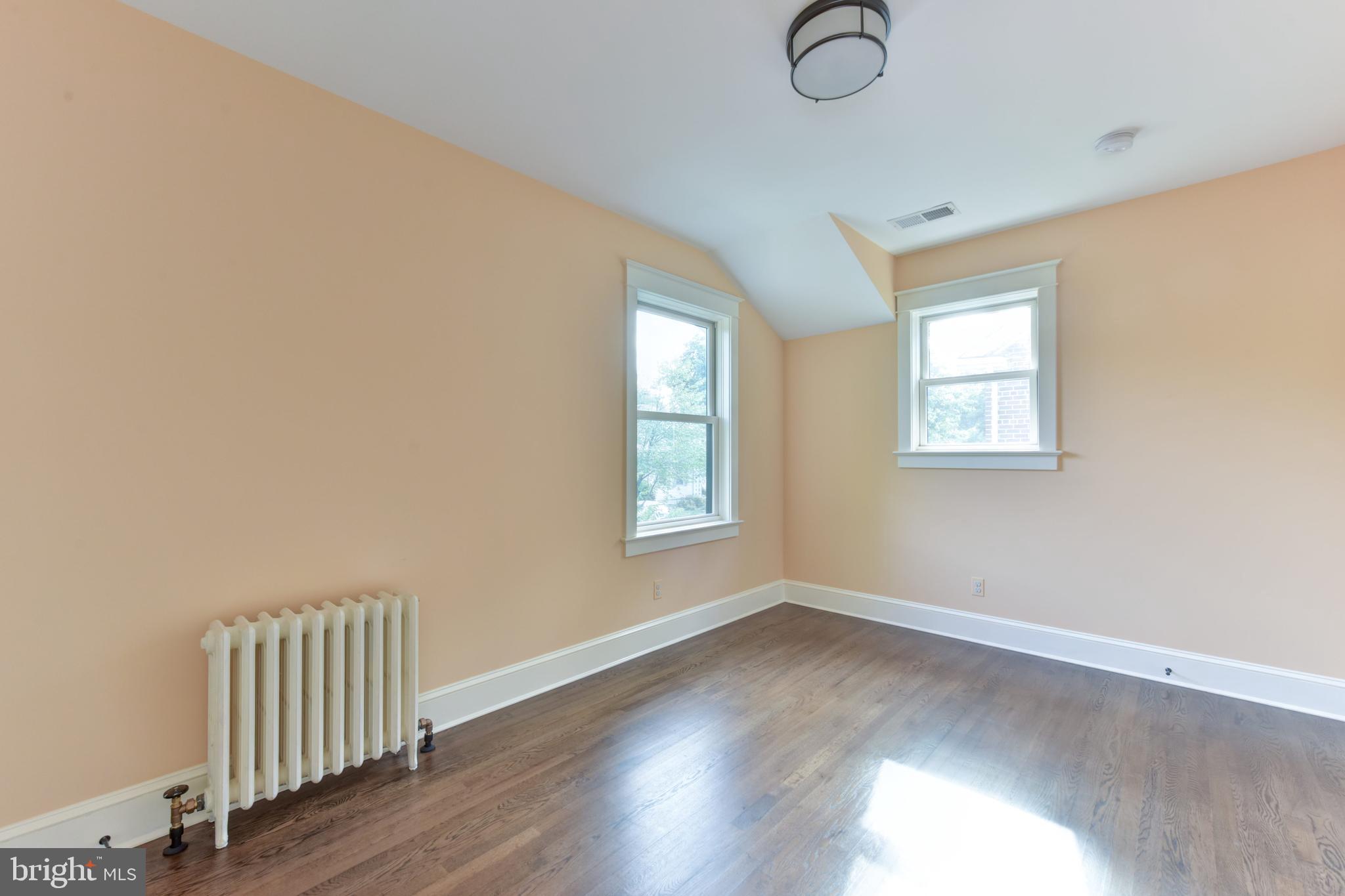 ROSEMONT - Residential Lease