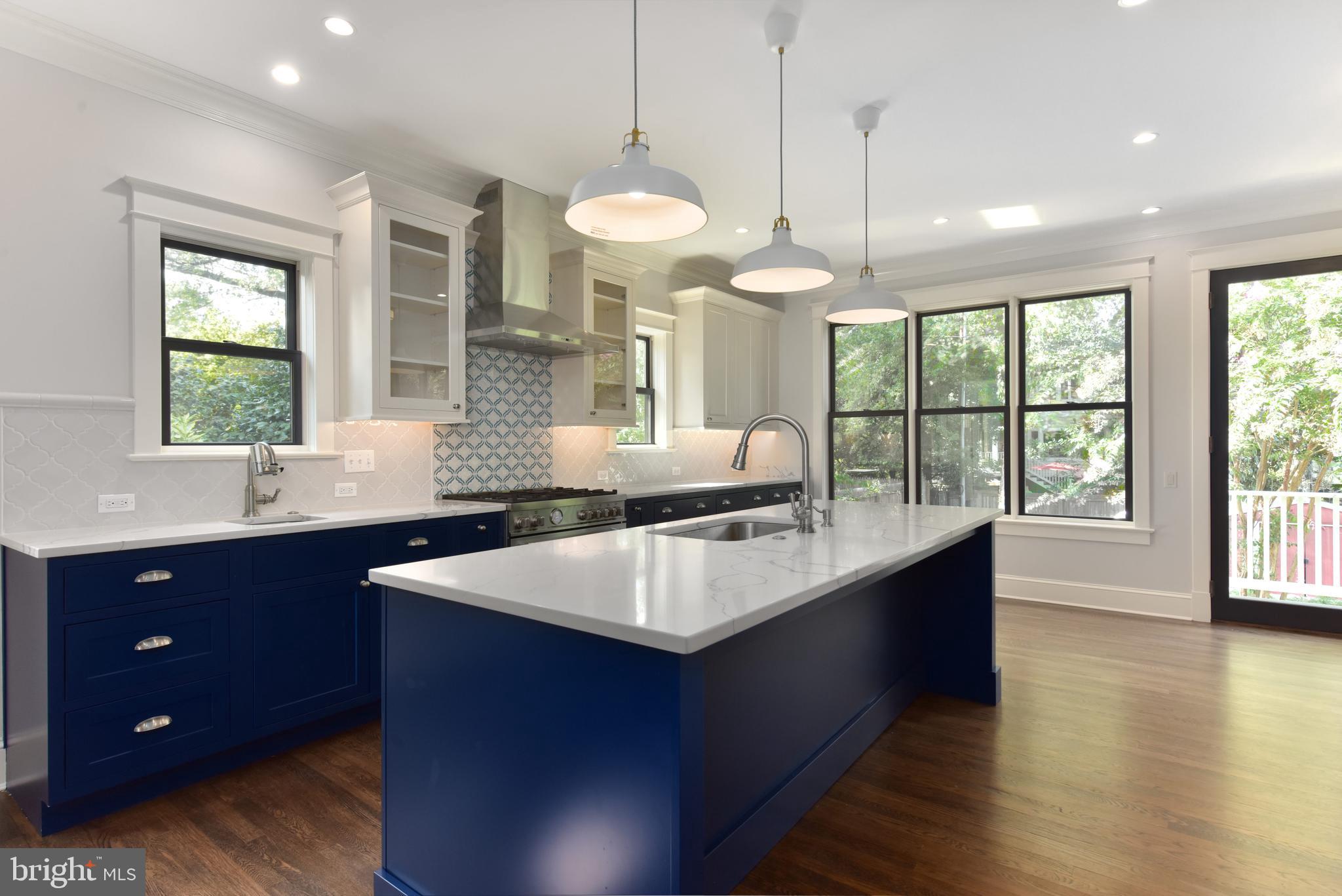 ROSEMONT - Residential Lease