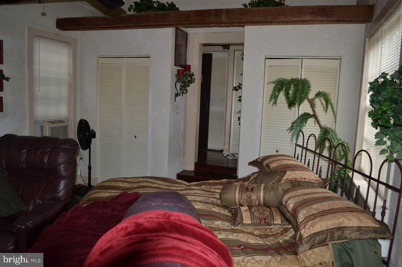 OLD BOYDS BEAR - Residential