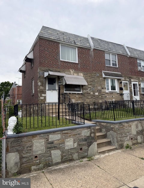 Townhouse For Sale - 2728 Stevens Street<br/> PHILADELPHIA, PA 19149