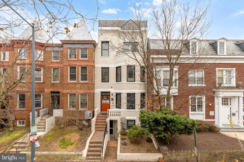 Photo of 1470 Chapin Street NW #3, WASHINGTON, DC 20009 (MLS # DCDC2262132)
