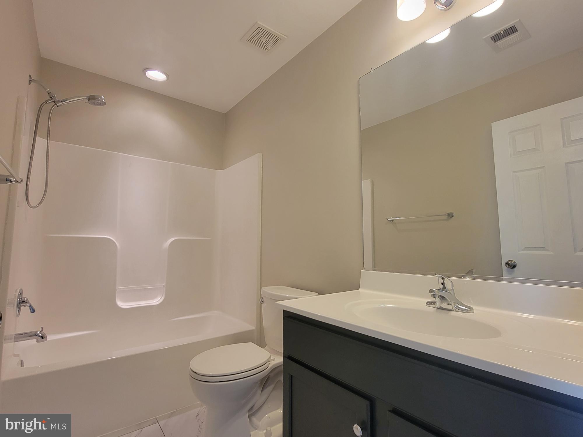 BROOKLAND MANOR - Residential Lease