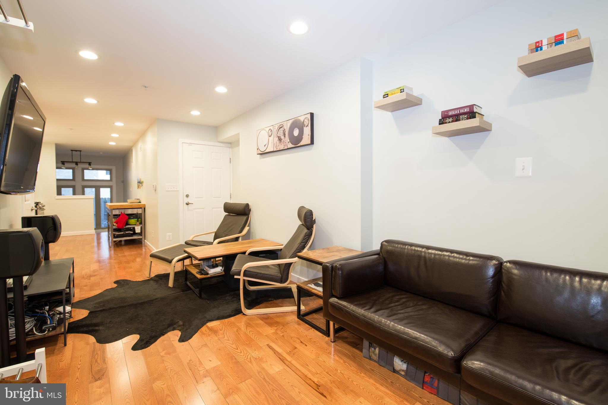 FAIRMOUNT - Residential Income