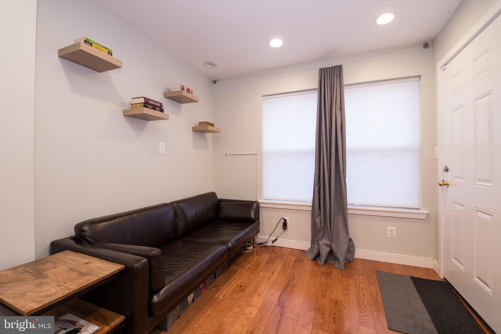 FAIRMOUNT - Residential Income