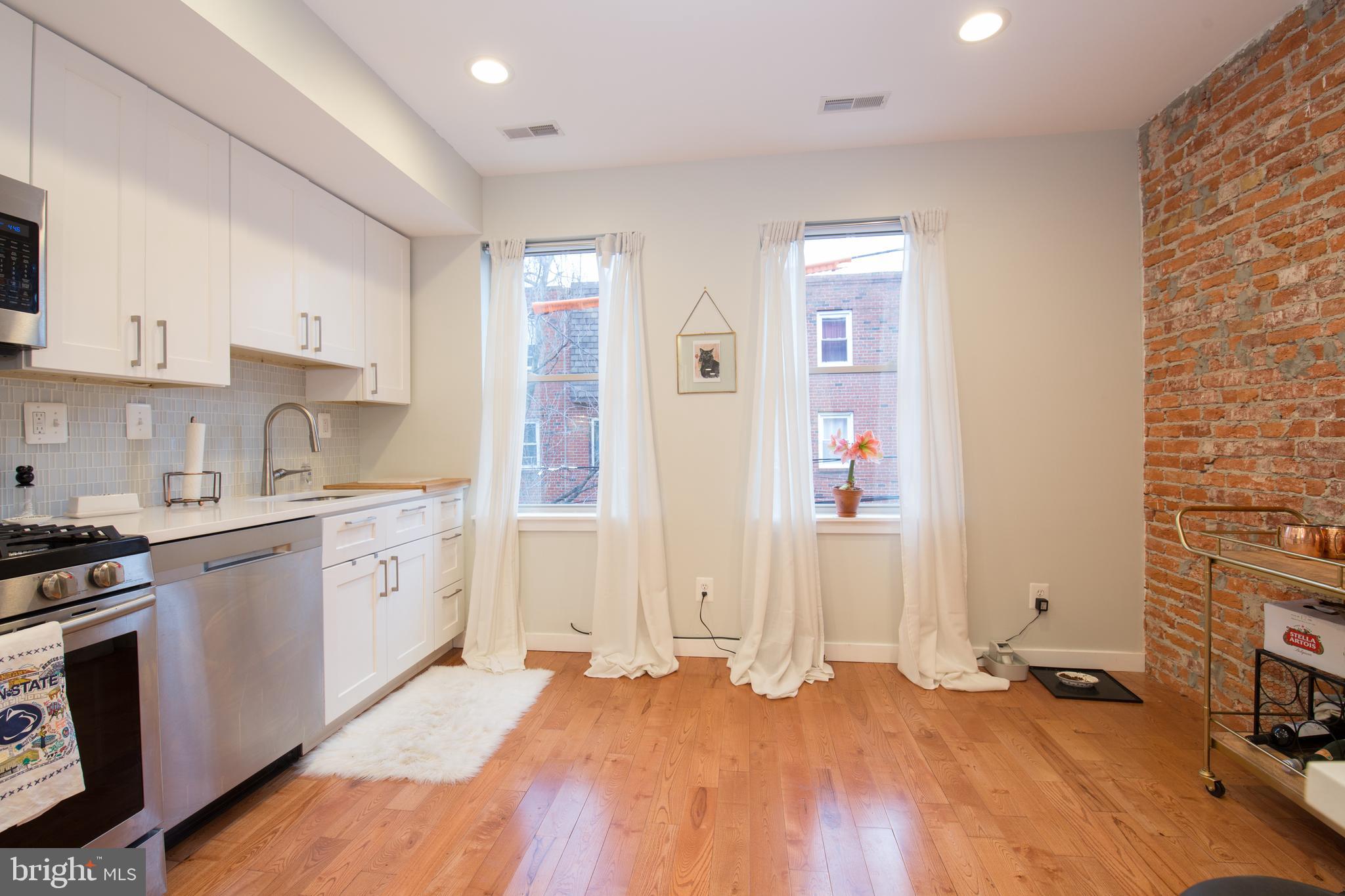 FAIRMOUNT - Residential Income