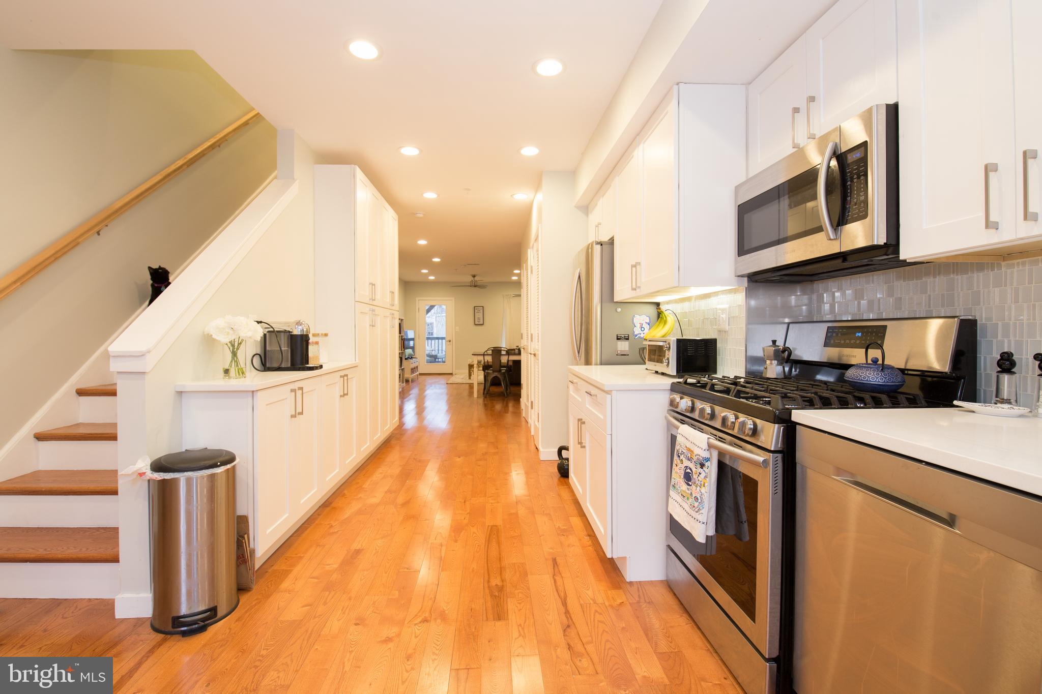 FAIRMOUNT - Residential Income