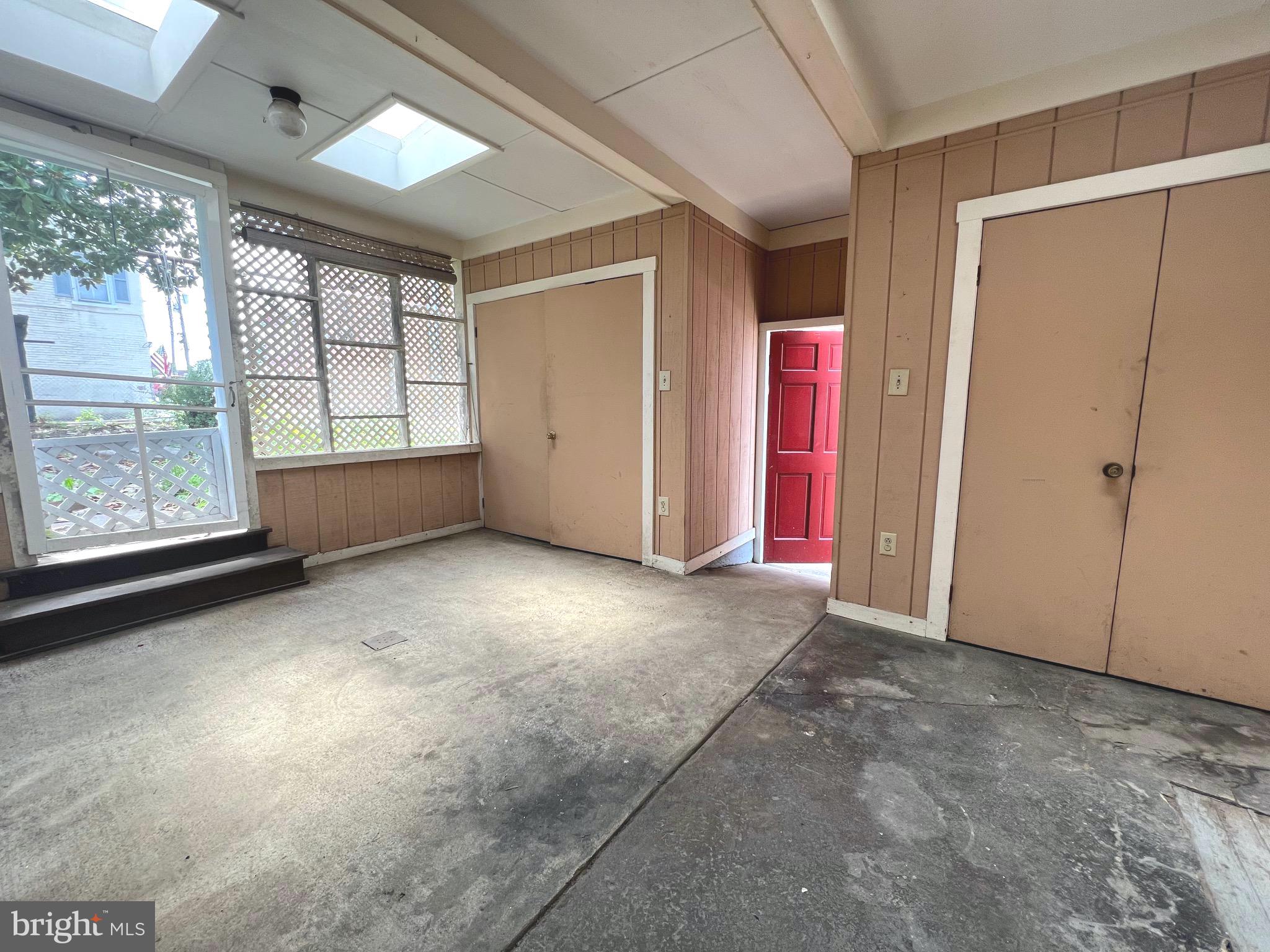 202 E MARTIN STREET