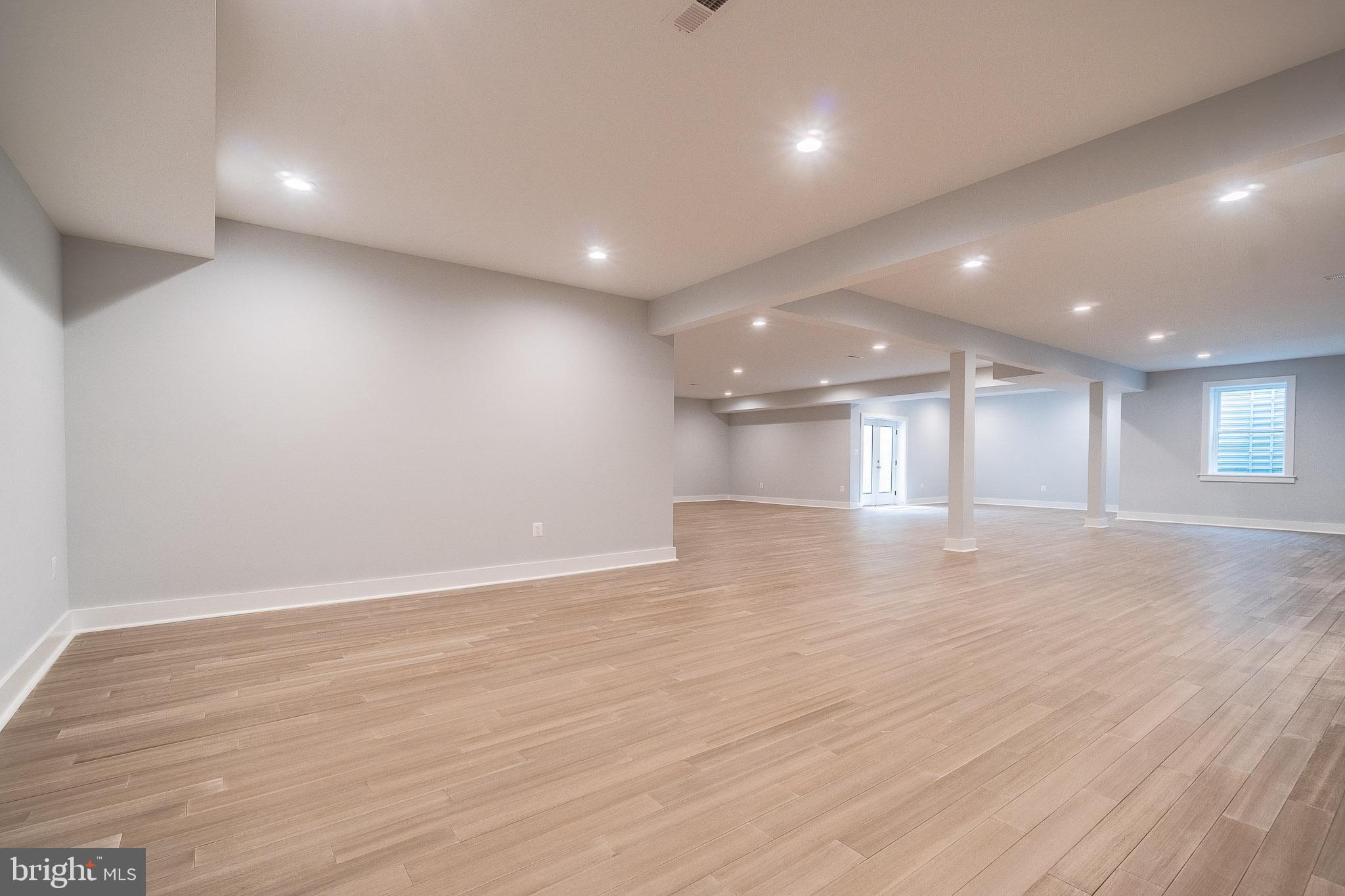 WINDSOR ESTATES - Residential