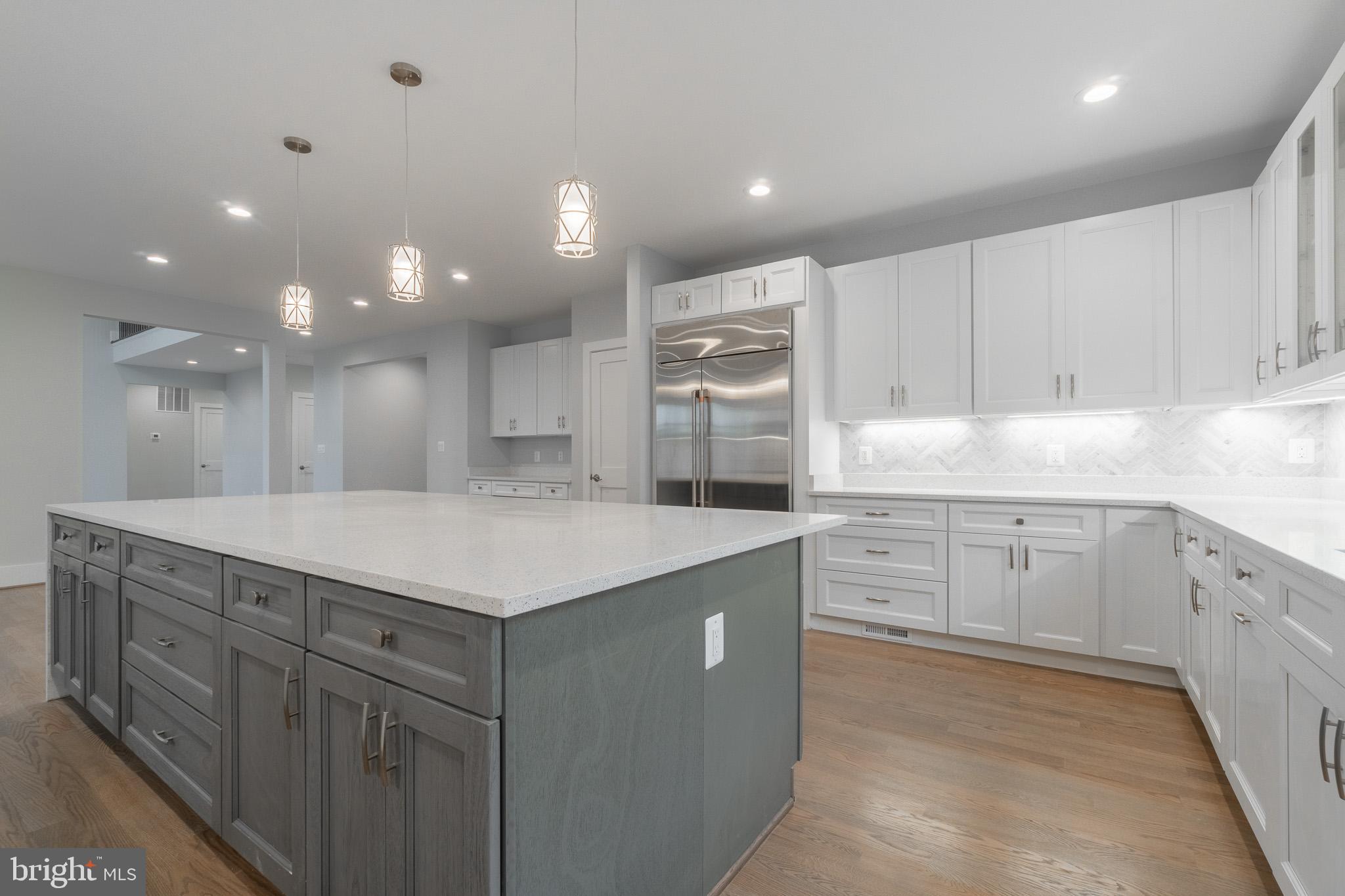 WINDSOR ESTATES - Residential