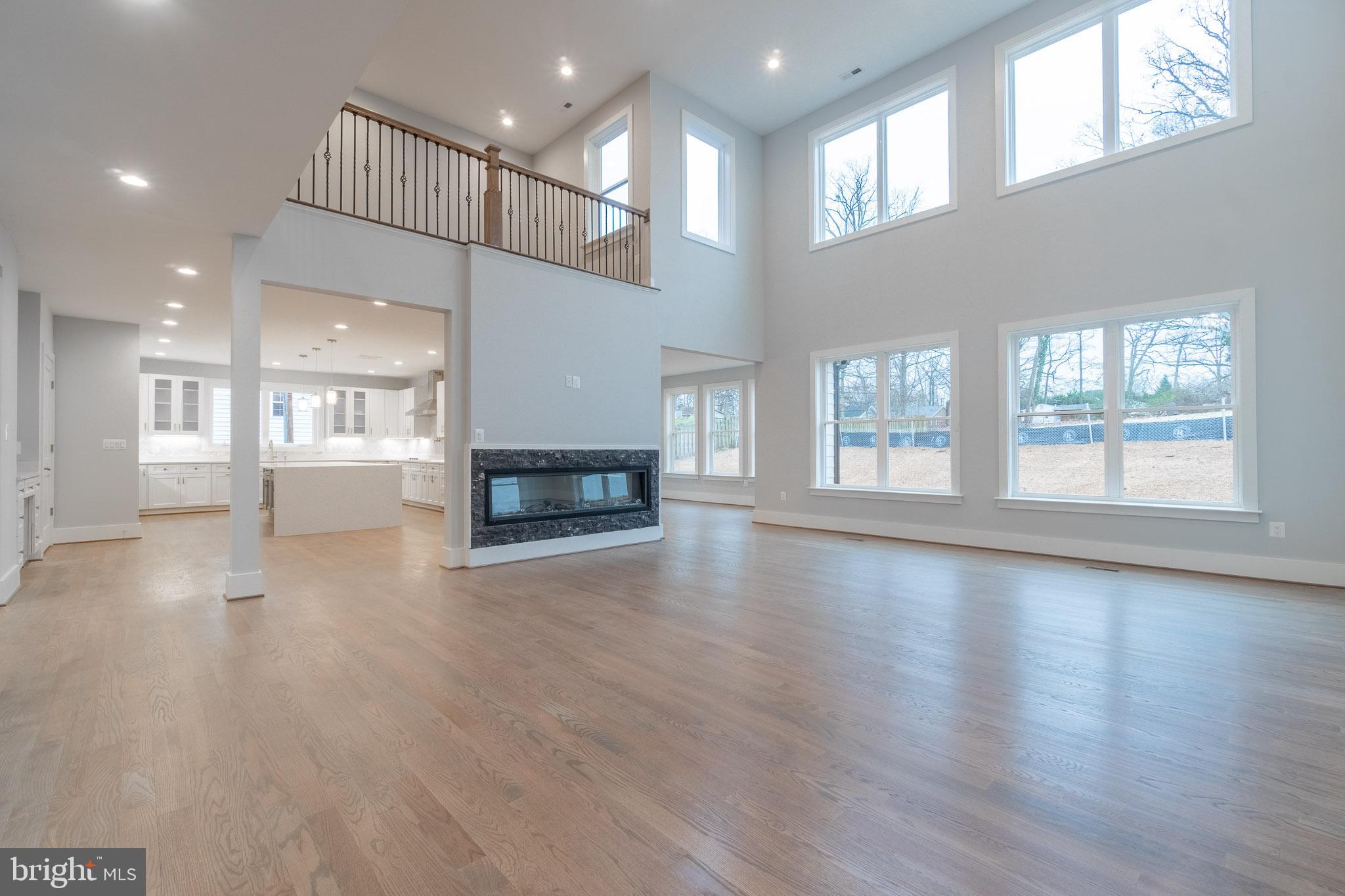 WINDSOR ESTATES - Residential