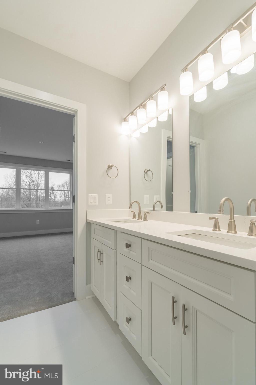 WINDSOR ESTATES - Residential