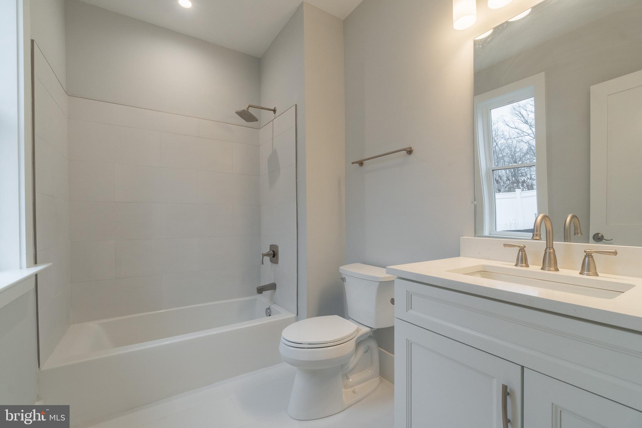 WINDSOR ESTATES - Residential